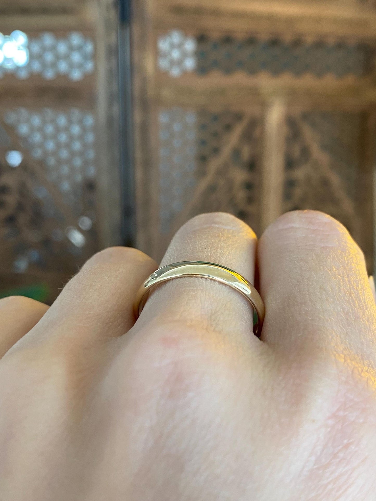 Vintage Solid 14k Yellow Gold Ring Band - Size 9.75