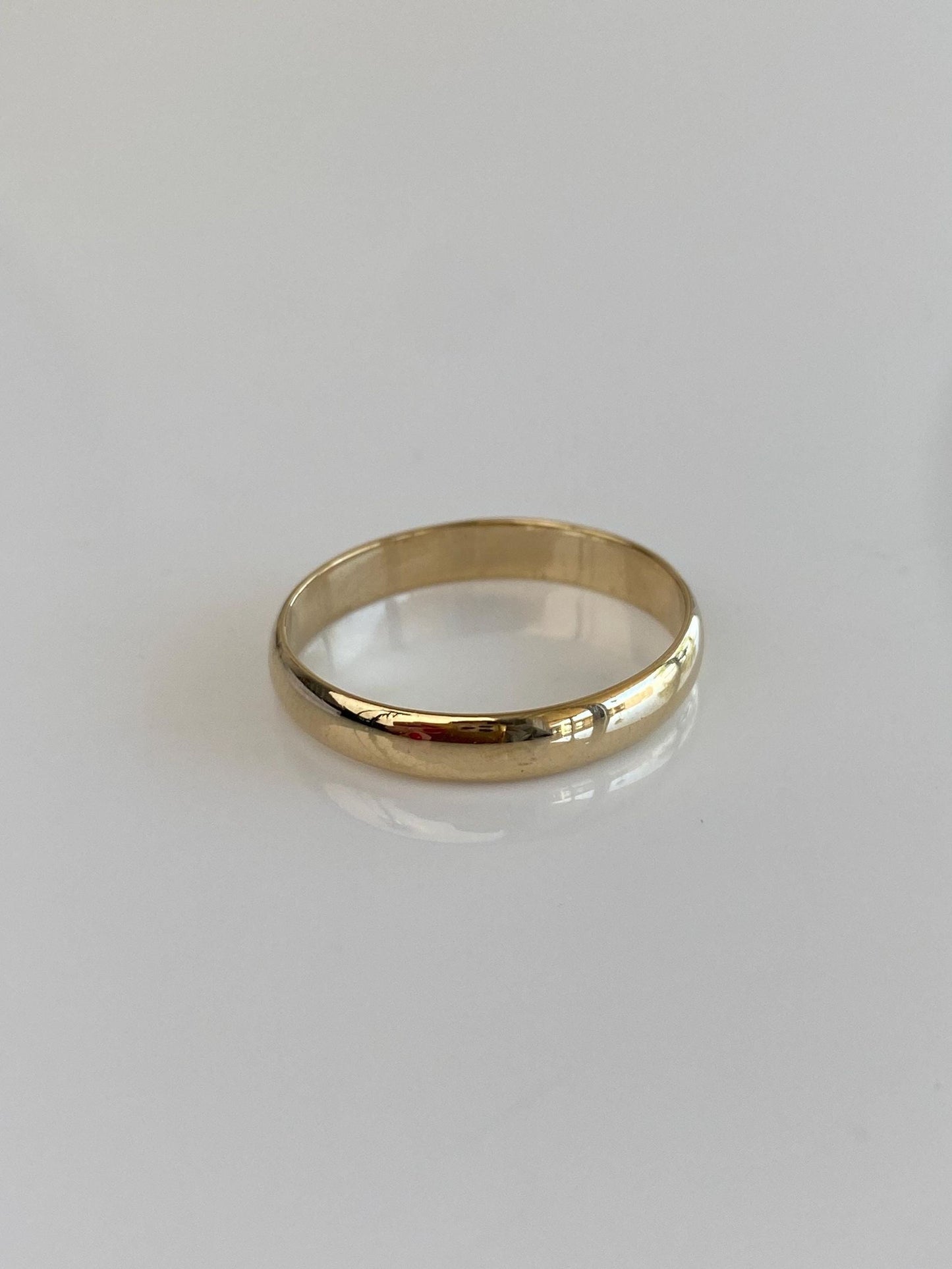 Vintage Solid 14k Yellow Gold Ring Band - Size 9.75