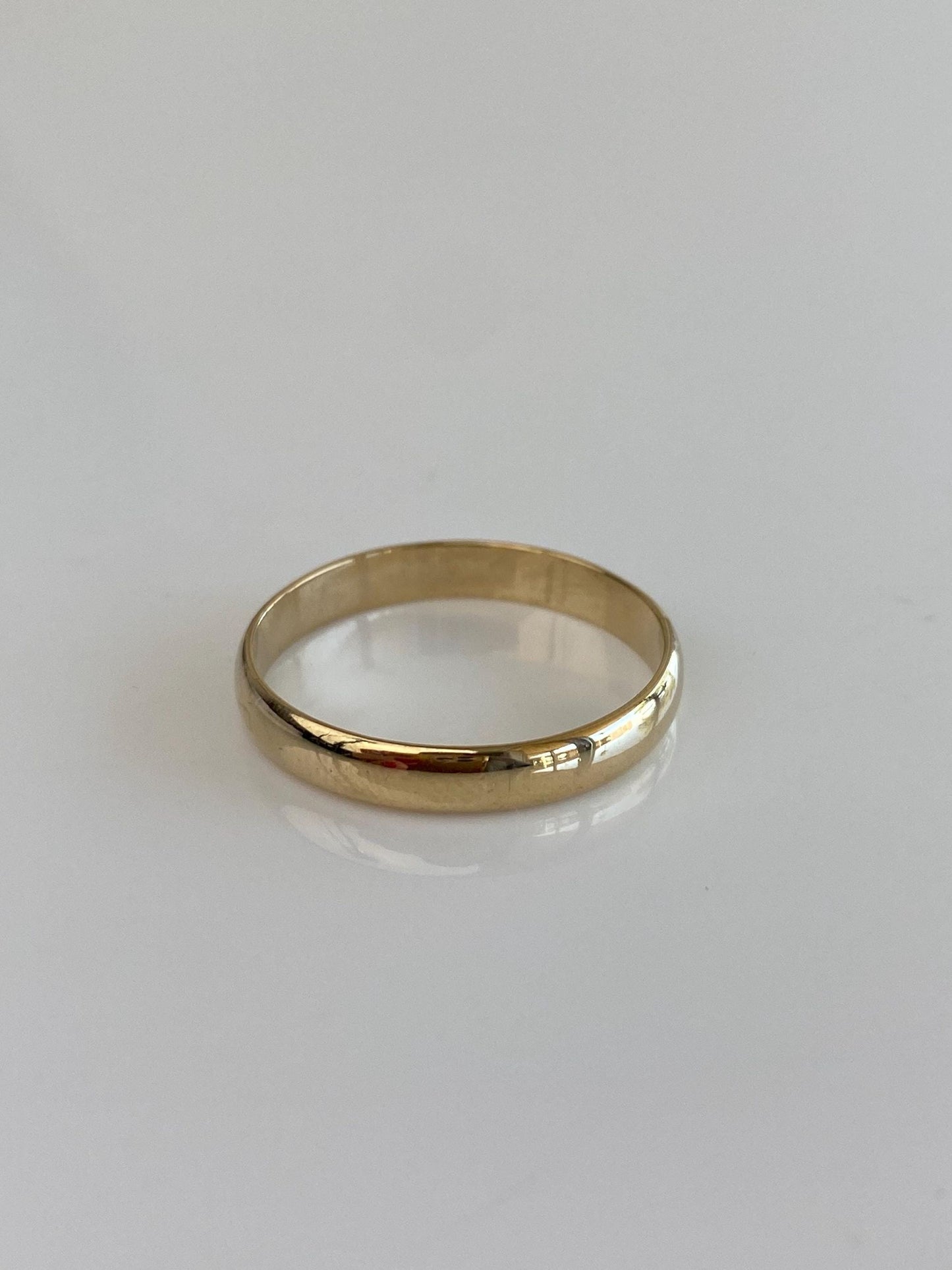 Vintage Solid 14k Yellow Gold Ring Band - Size 9.75