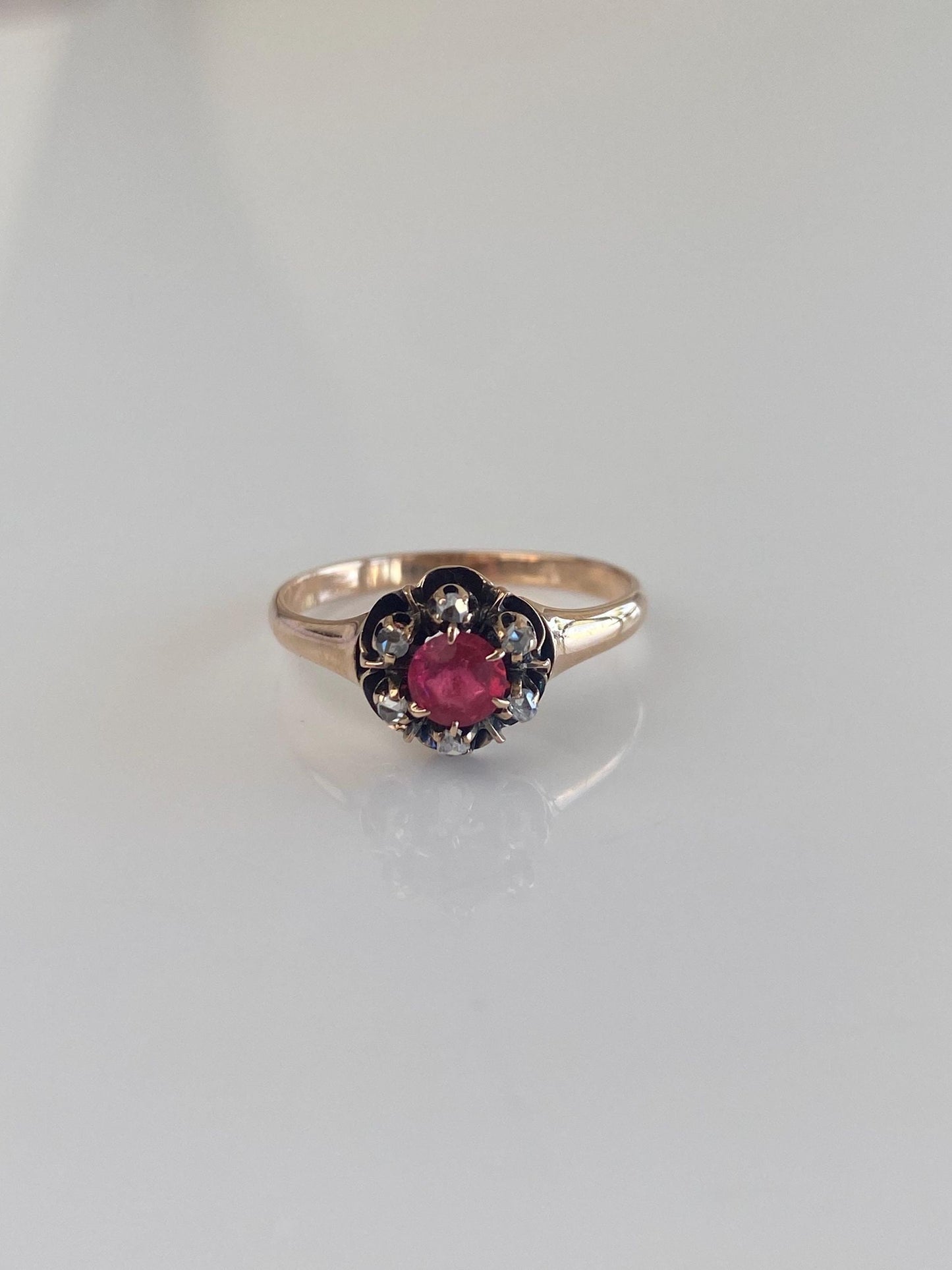 Solid 10k Rosey Gold Diamond Halo Pink Cubic Zirconia Ring - Size 6.5