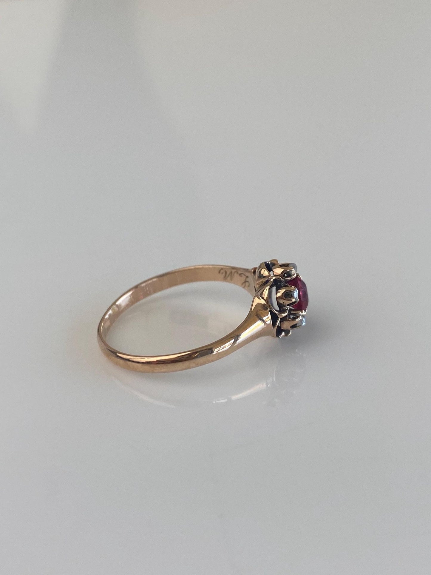 Solid 10k Rosey Gold Diamond Halo Pink Cubic Zirconia Ring - Size 6.5