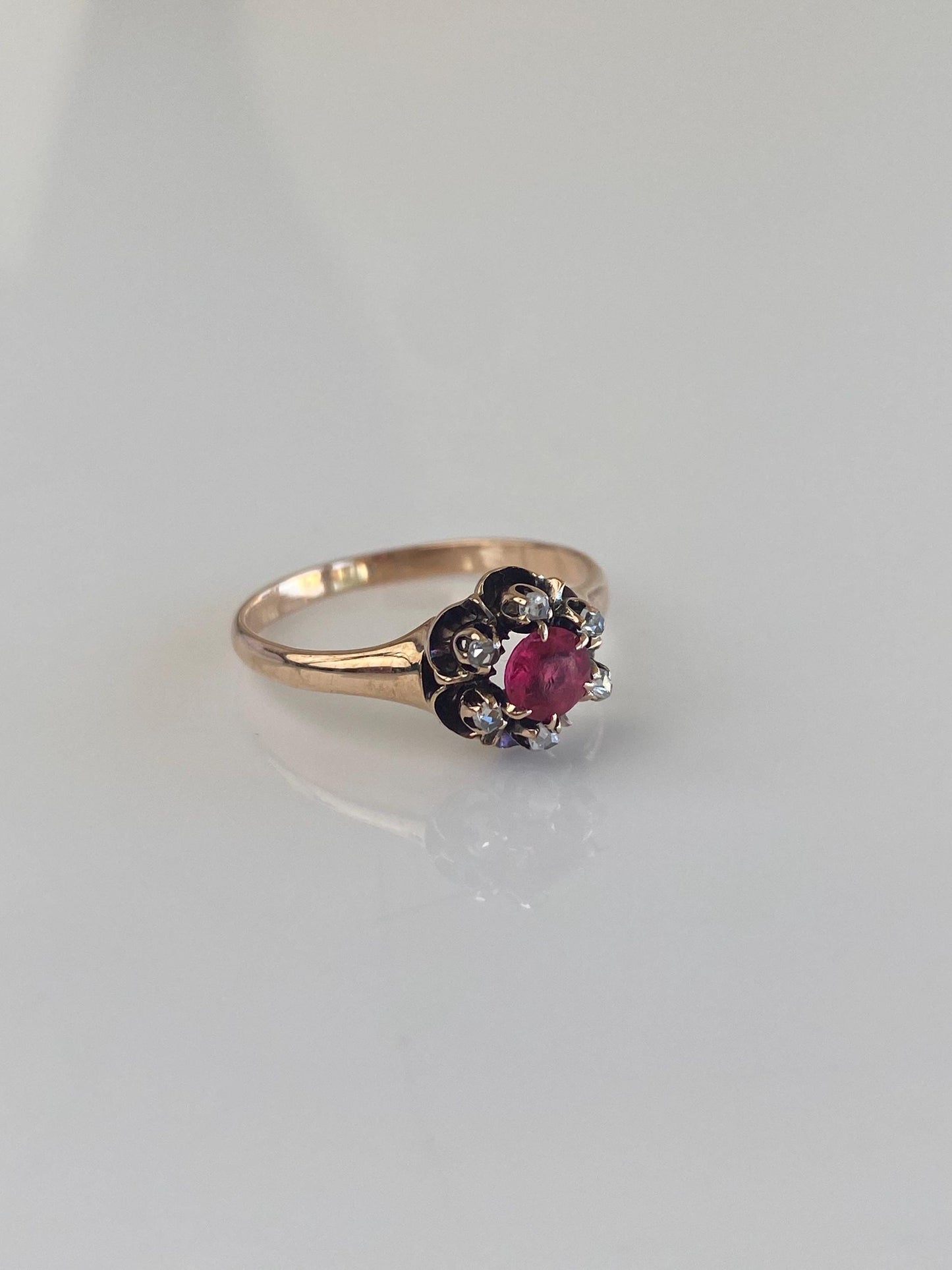 Solid 10k Rosey Gold Diamond Halo Pink Cubic Zirconia Ring - Size 6.5