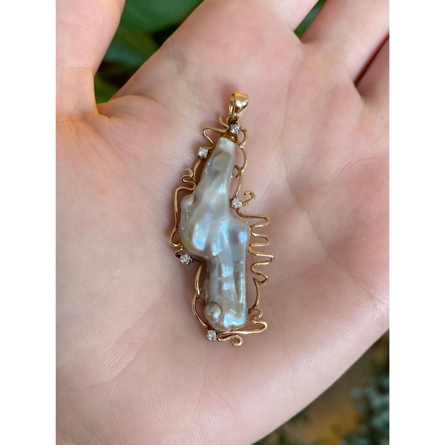 Vintage Solid 14k Yellow Gold Diamond Freeform Pearl Wire Work Charm