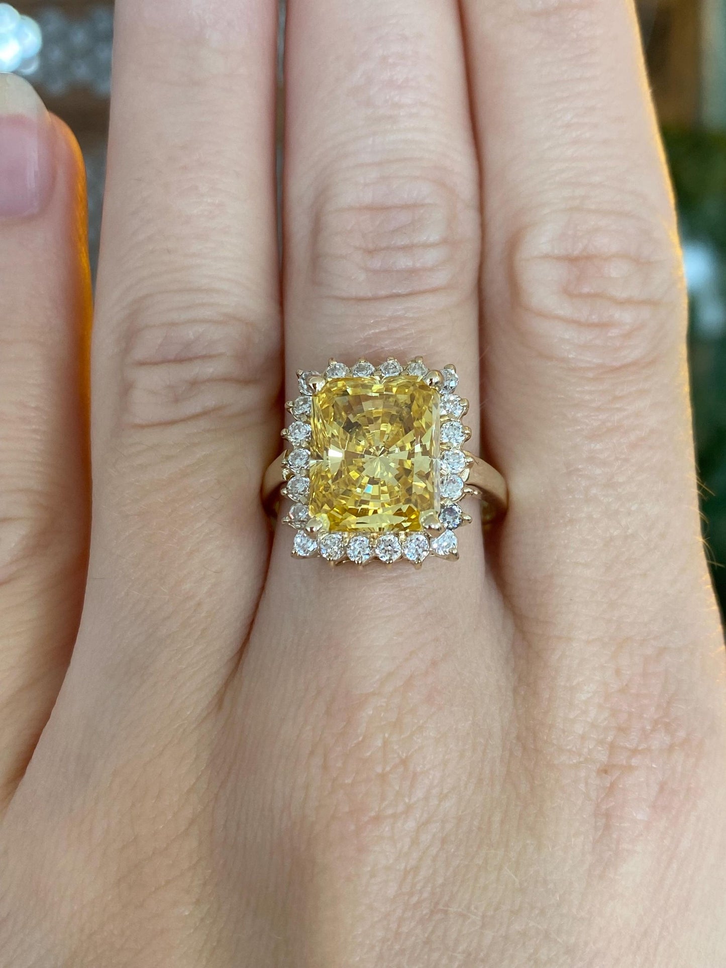 Vintage Solid 14k Yellow Gold Yellow & Clear Cubic Zirconia Cocktail Ring - Size 9