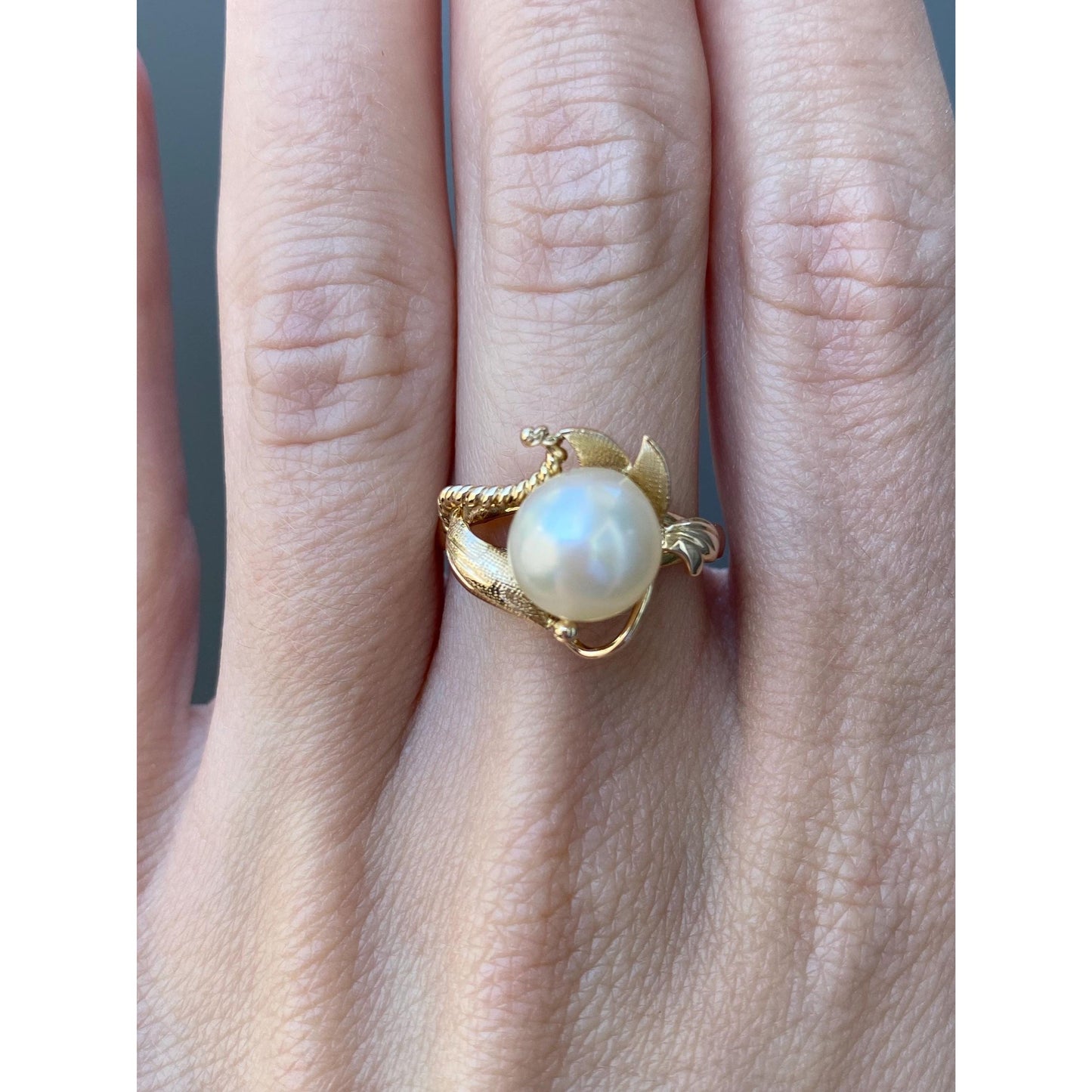 Vintage Solid 14k Yellow Gold Pearl Ring - Size 7.25