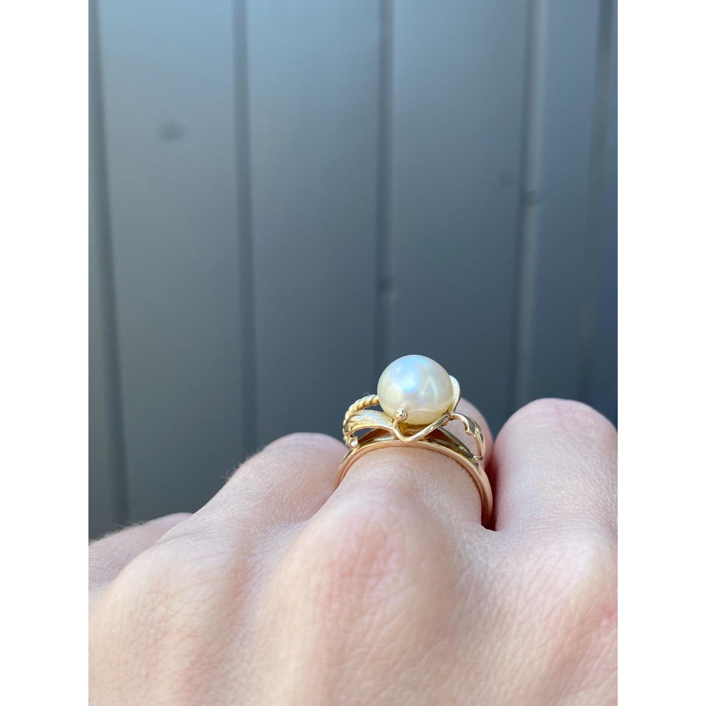 Vintage Solid 14k Yellow Gold Pearl Ring - Size 7.25