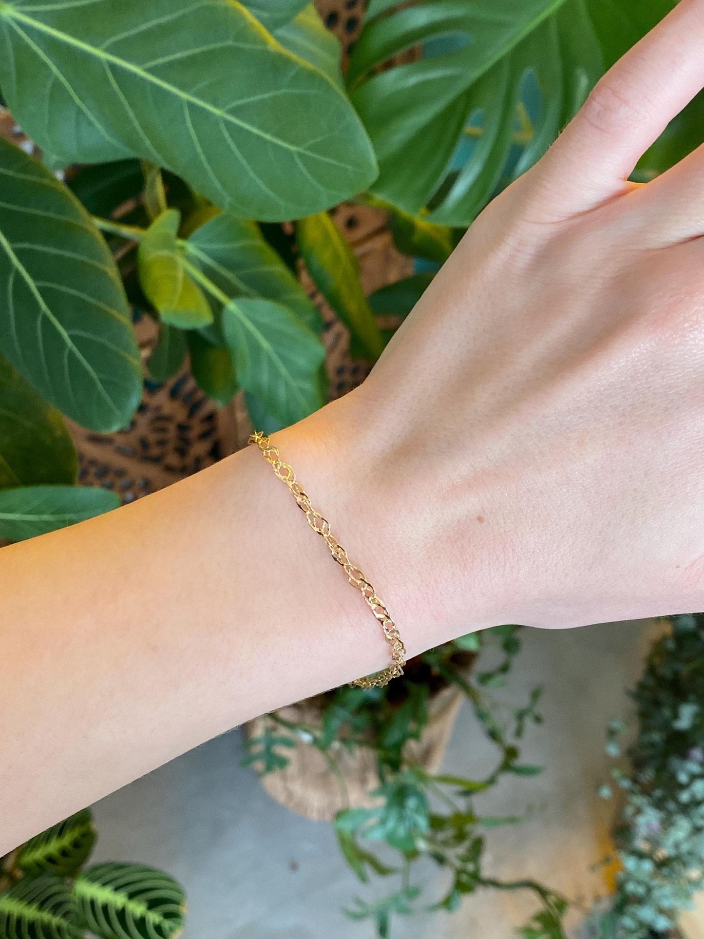 Vintage Solid 14k Yellow Gold Twist Chain Bracelet - 7.5 inches