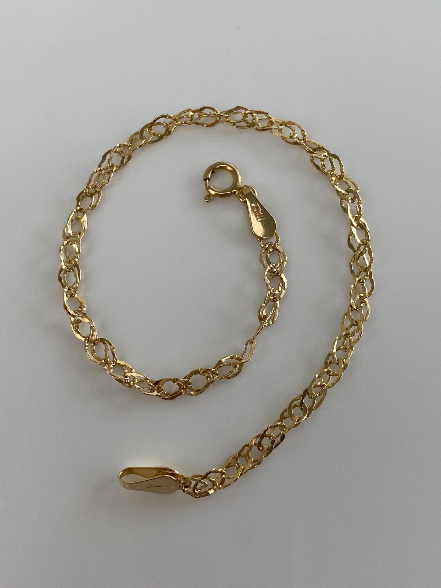 Vintage Solid 14k Yellow Gold Twist Chain Bracelet - 7.5 inches