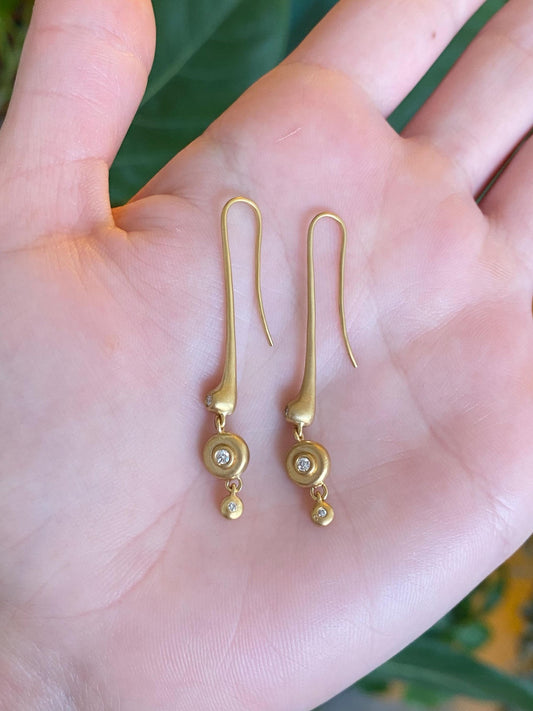 Vintage Solid 18k Yellow Gold Diamond Satin Drop Dangle Earrings