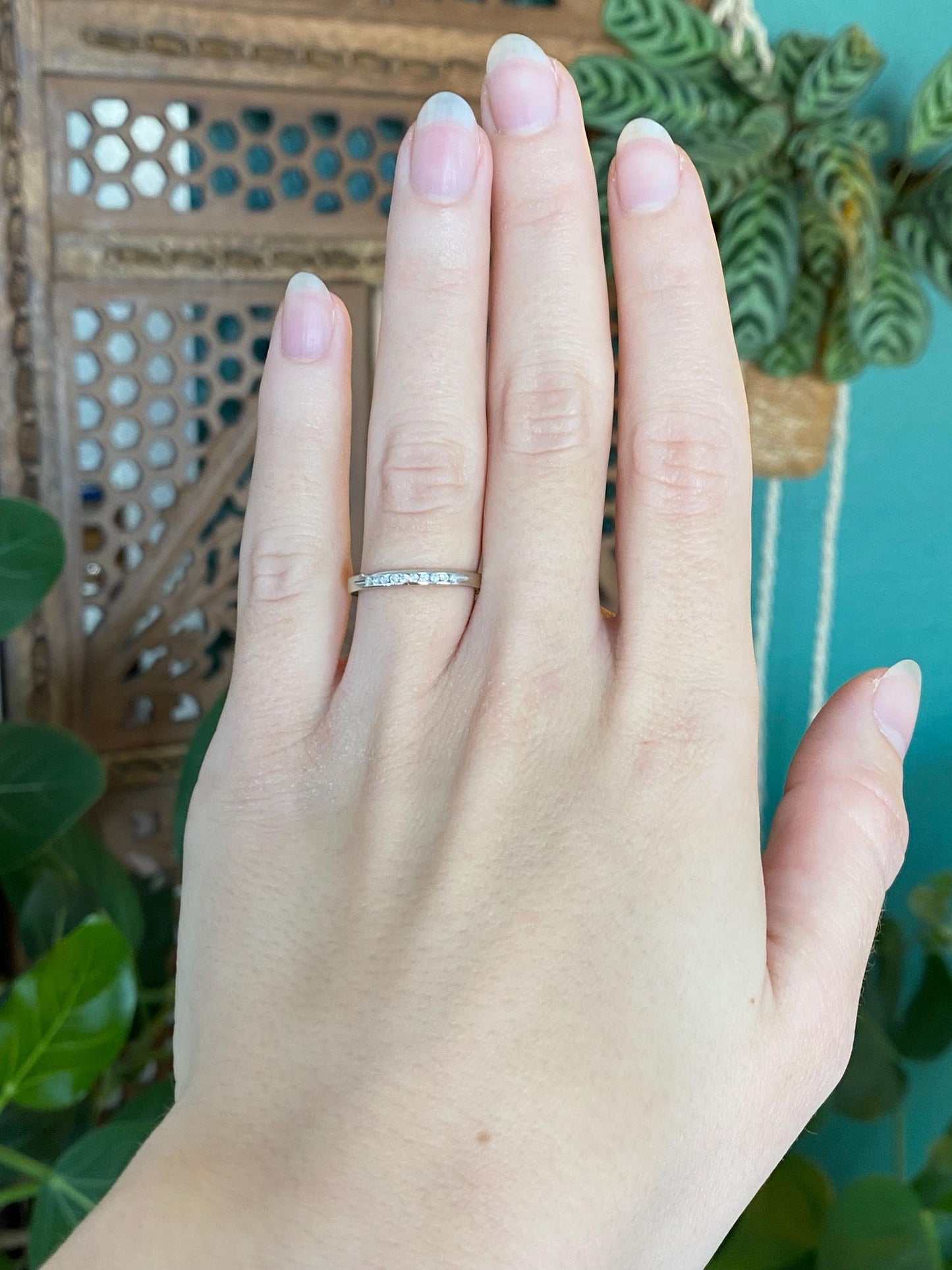 Vintage Solid 14k White Gold Diamond Slim Ring Band - Size 5.75