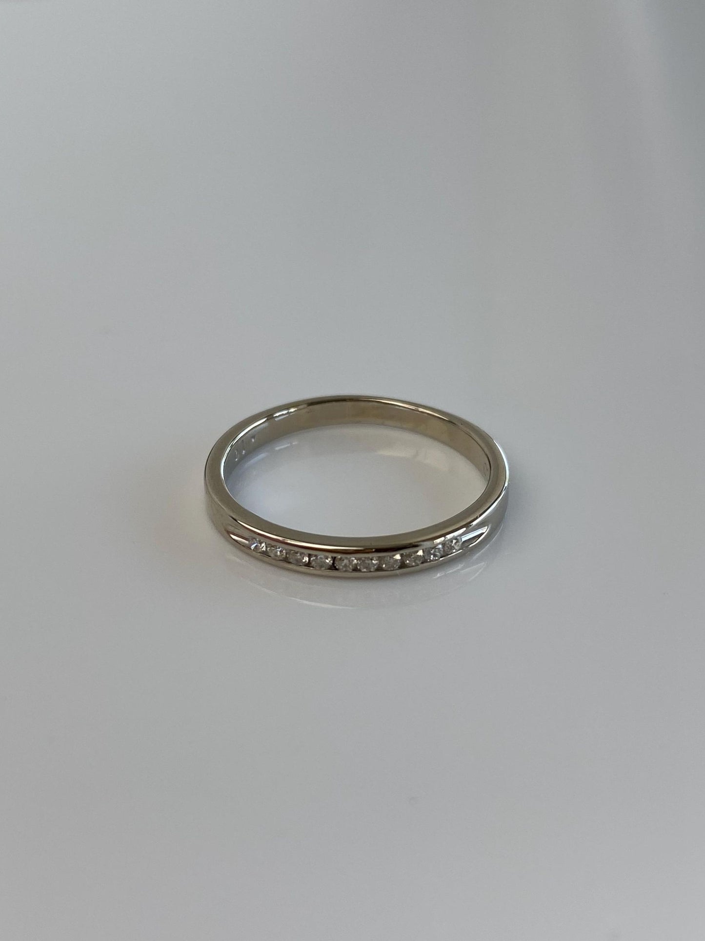 Vintage Solid 14k White Gold Diamond Slim Ring Band - Size 5.75