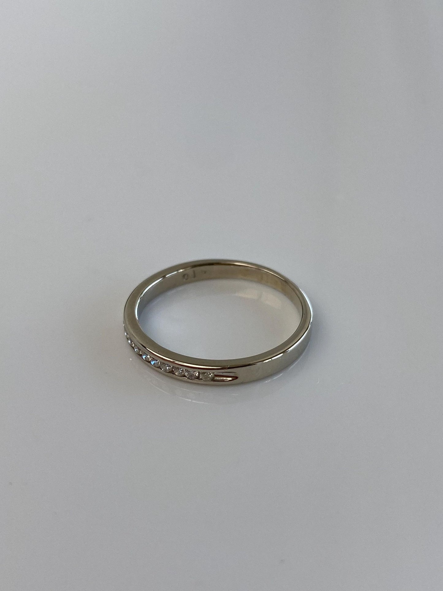 Vintage Solid 14k White Gold Diamond Slim Ring Band - Size 5.75
