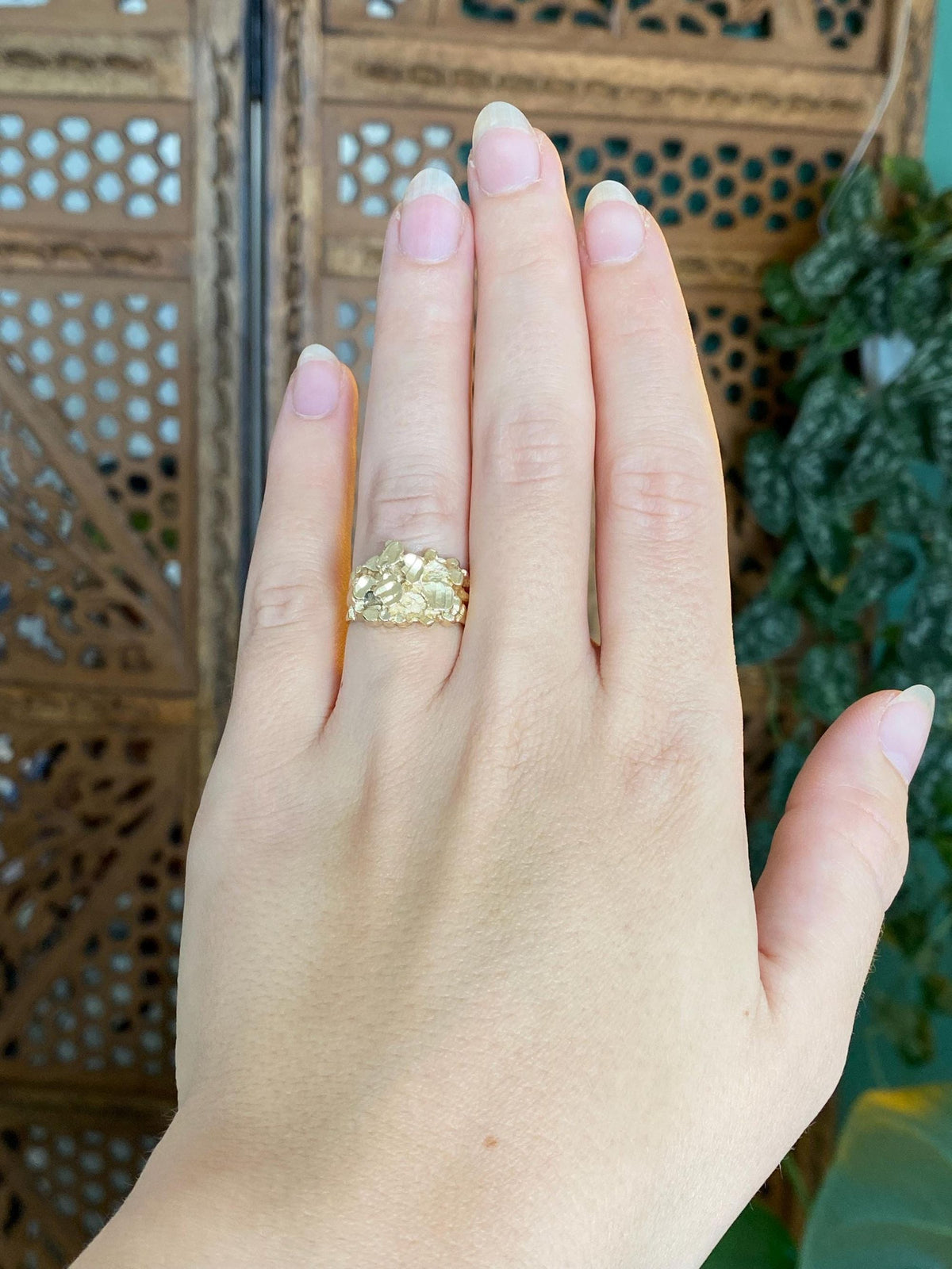 Vintage Solid 14k Yellow Gold Diamond Cut Nugget Texture Ring - Size 5.5-5.75