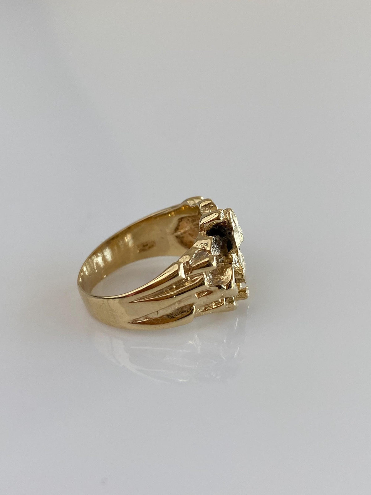 Vintage Solid 14k Yellow Gold Diamond Cut Nugget Texture Ring - Size 5.5-5.75