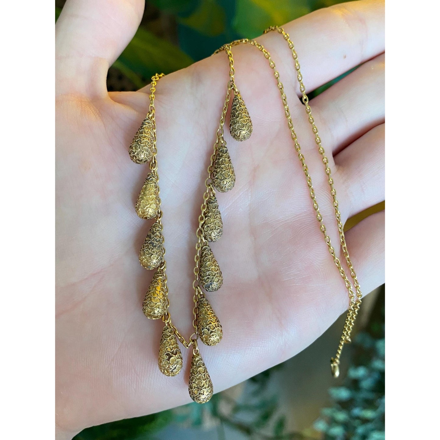 Vintage Solid 18k Yellow Gold Designed Teardrop Cable Chain Necklace - 17.5 inches