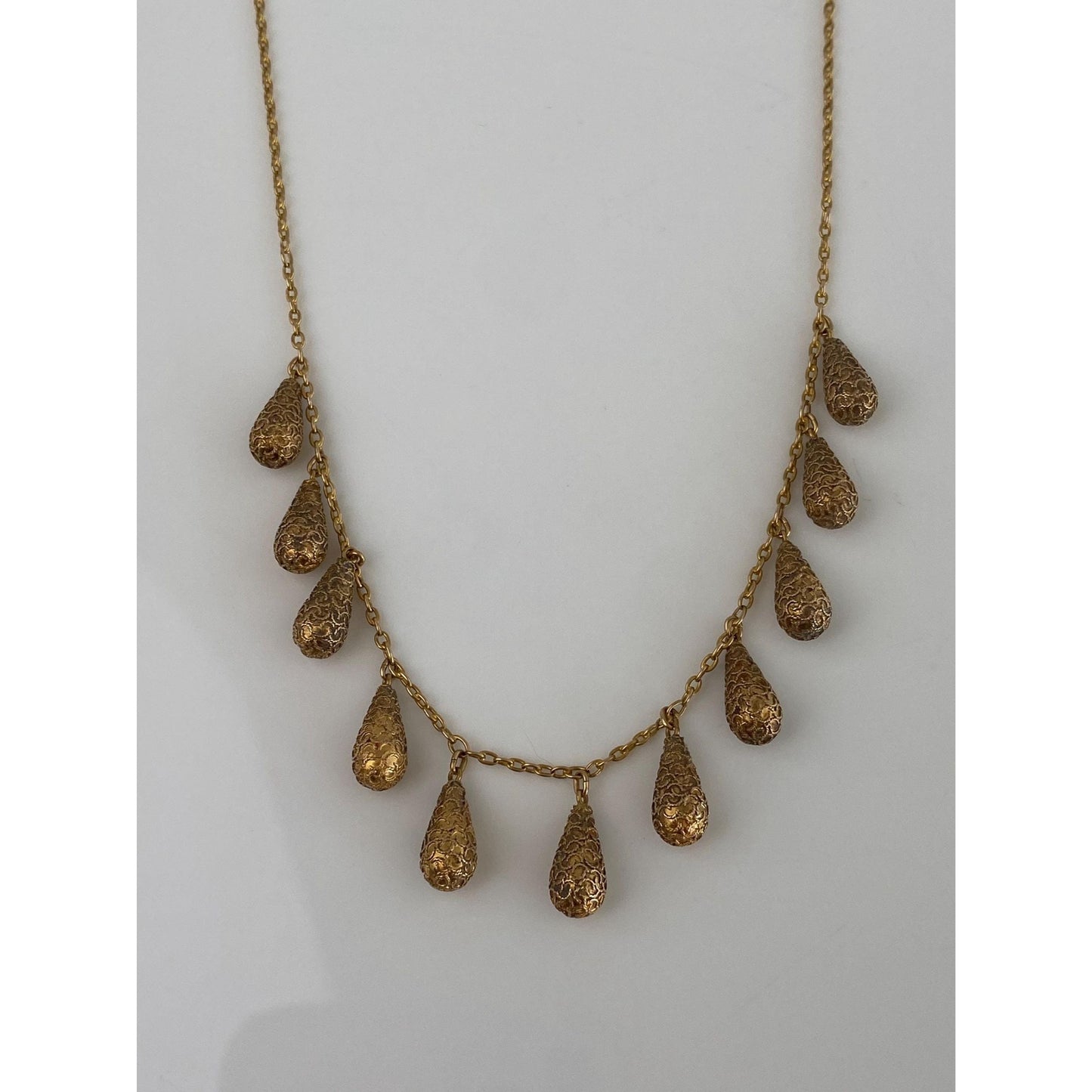 Vintage Solid 18k Yellow Gold Designed Teardrop Cable Chain Necklace - 17.5 inches