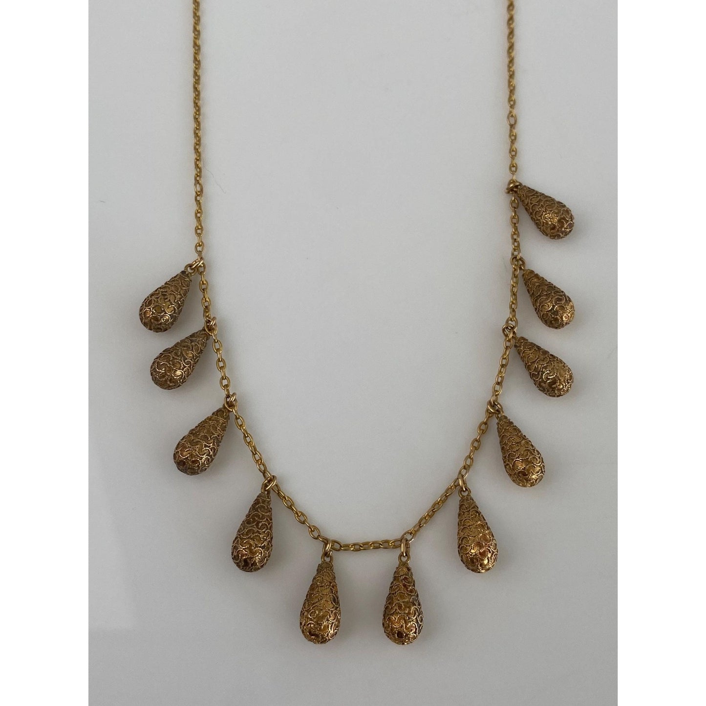 Vintage Solid 18k Yellow Gold Designed Teardrop Cable Chain Necklace - 17.5 inches