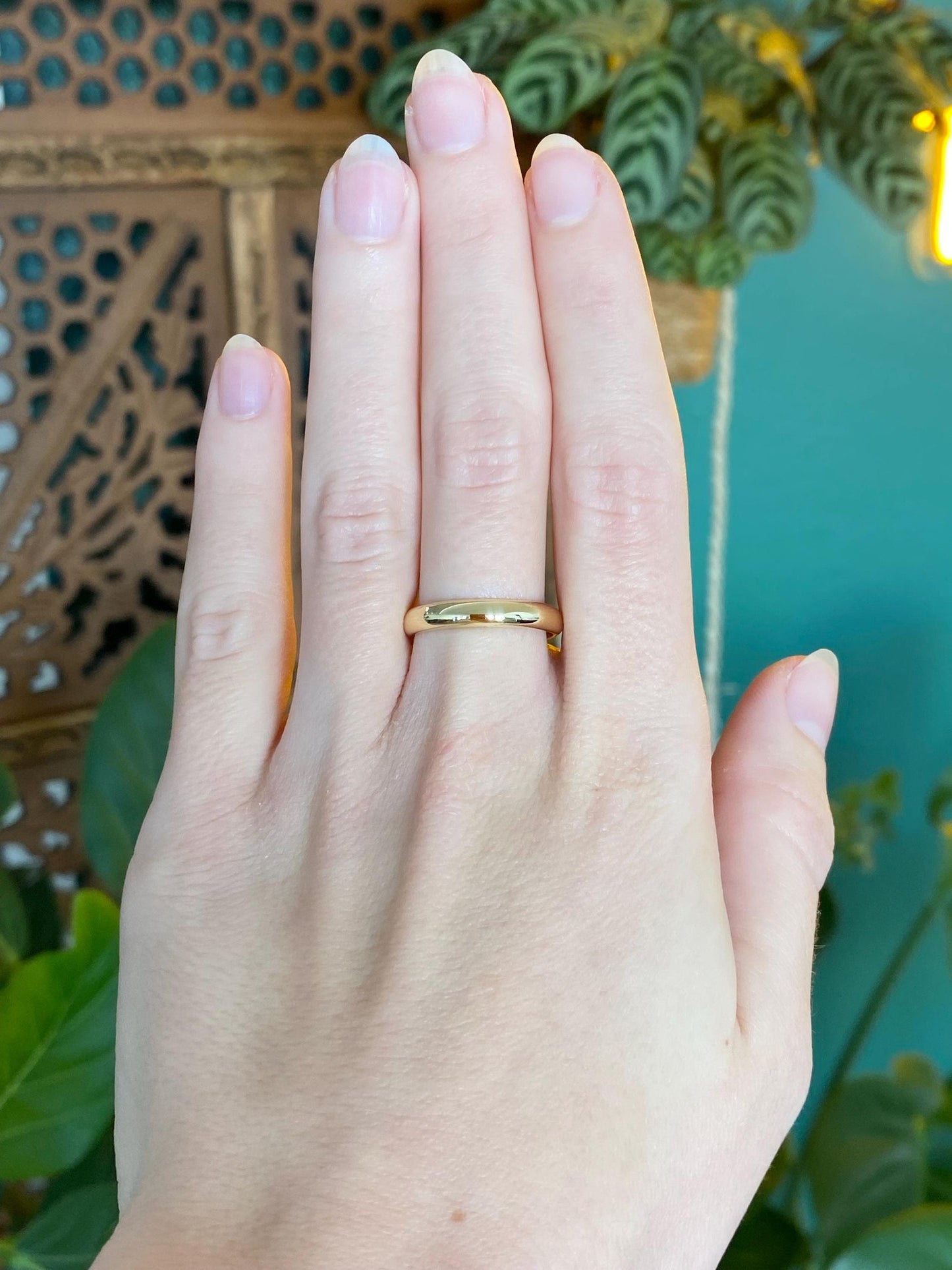 Vintage Solid 18k Yellow Gold Ring Band - Size 8