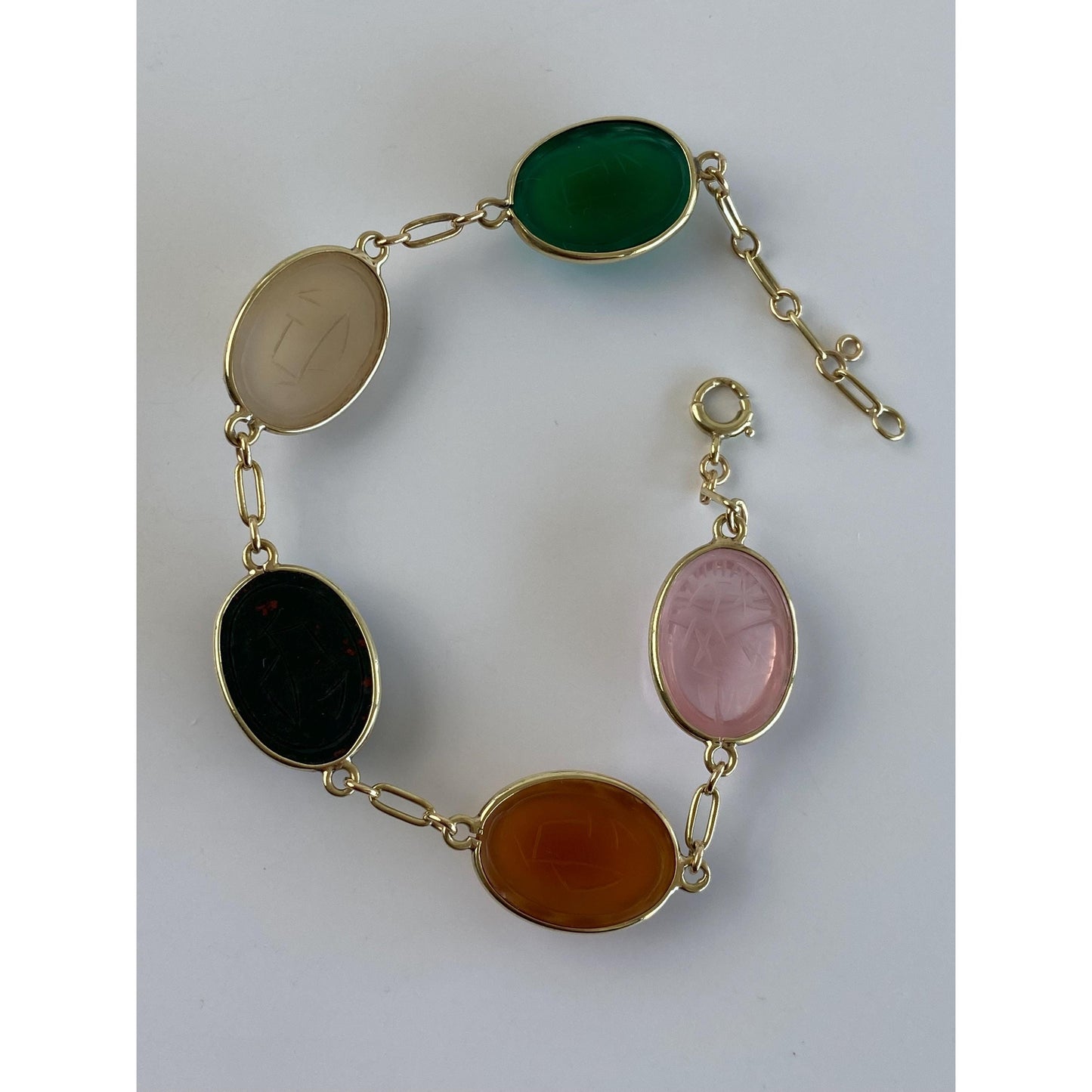 Vintage Solid 14k Yellow Gold Rose Quartz Bloodstone Carnelian Green Onyx Carved Scarab Link Bracelet - 8 inches