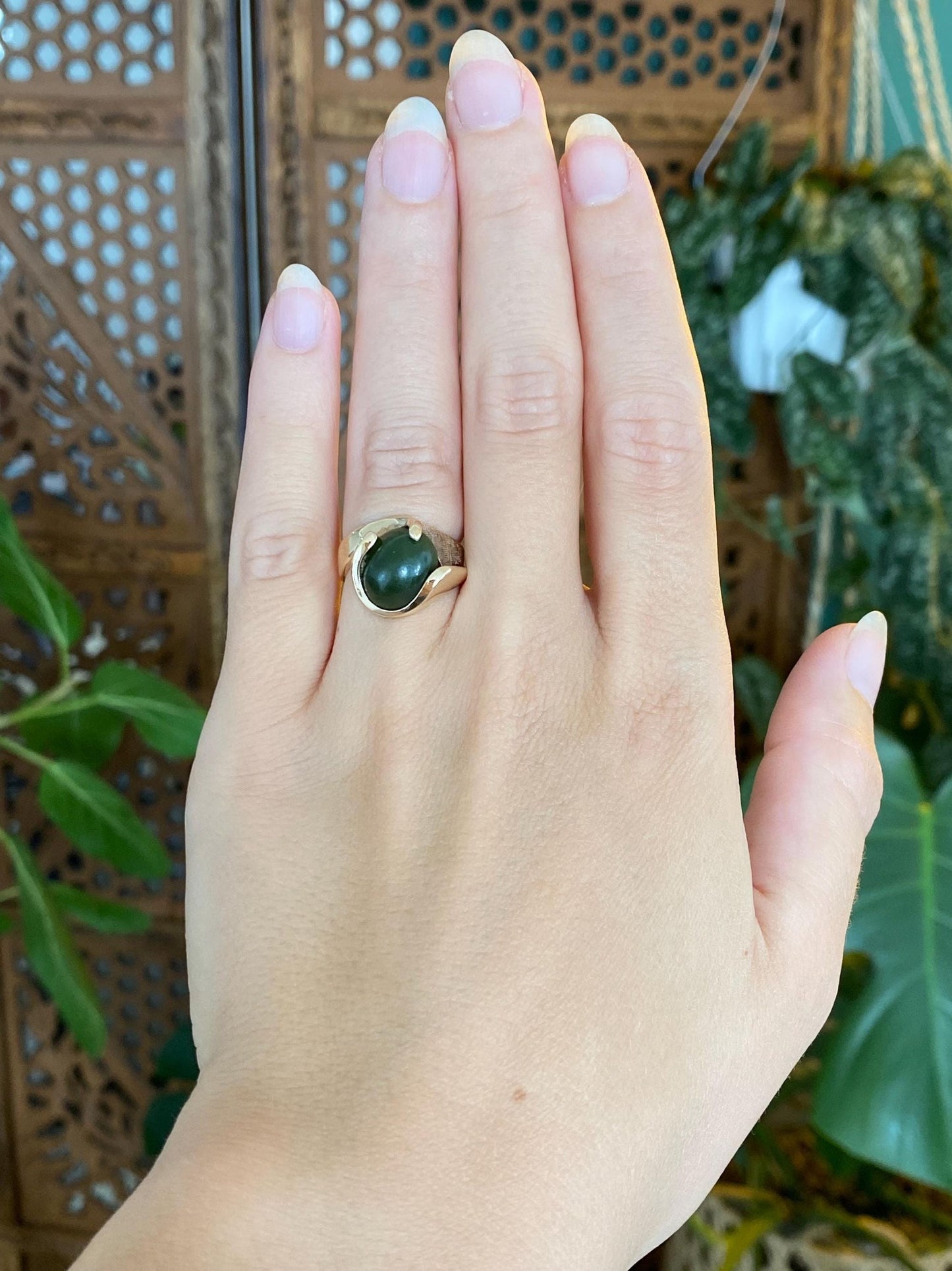Vintage Solid 10k Yellow Gold Nephrite Ring - Size 5.25