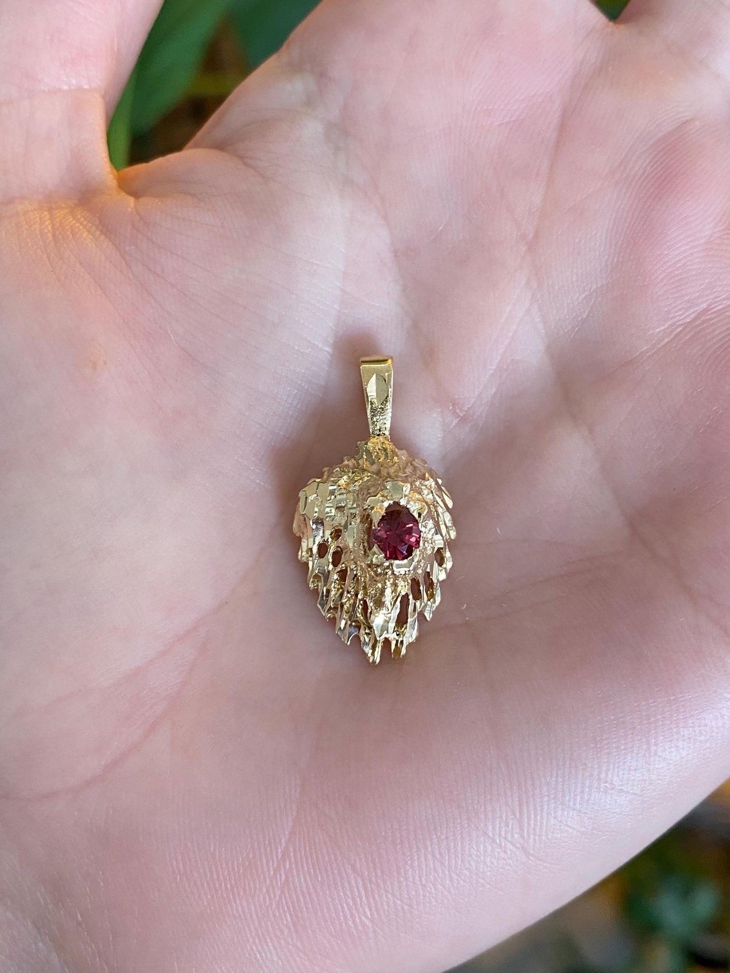 Vintage Solid 14k Yellow Gold Pink Garnet Diamond Cut Organic Charm