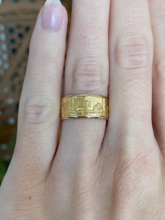 Vintage Solid 18k Yellow Gold Ring Band - Size 5.75