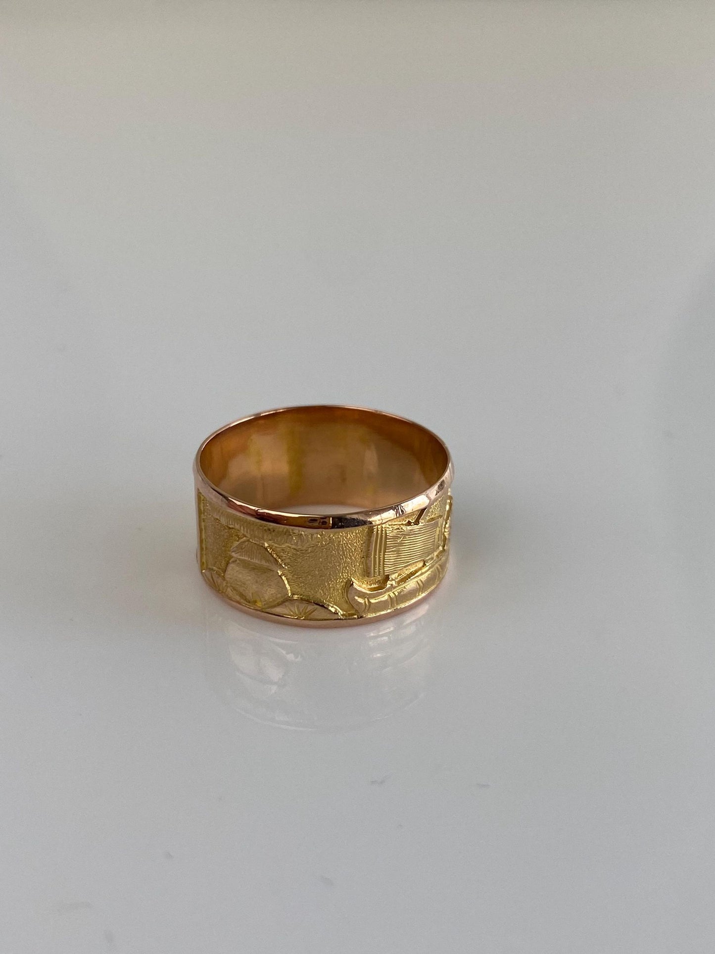 Vintage Solid 18k Yellow Gold Ring Band - Size 5.75