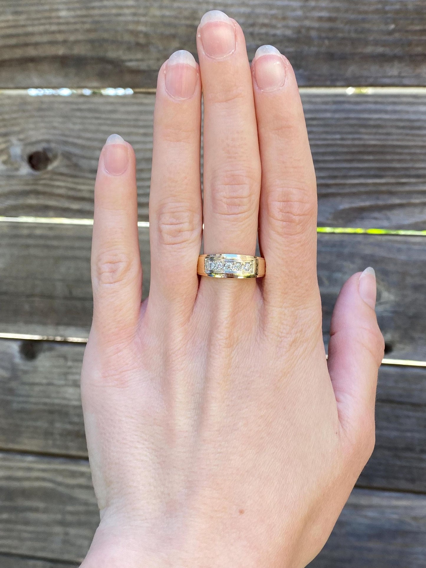 Vintage Solid 14k Yellow Gold Diamond Ring Band - Size 10