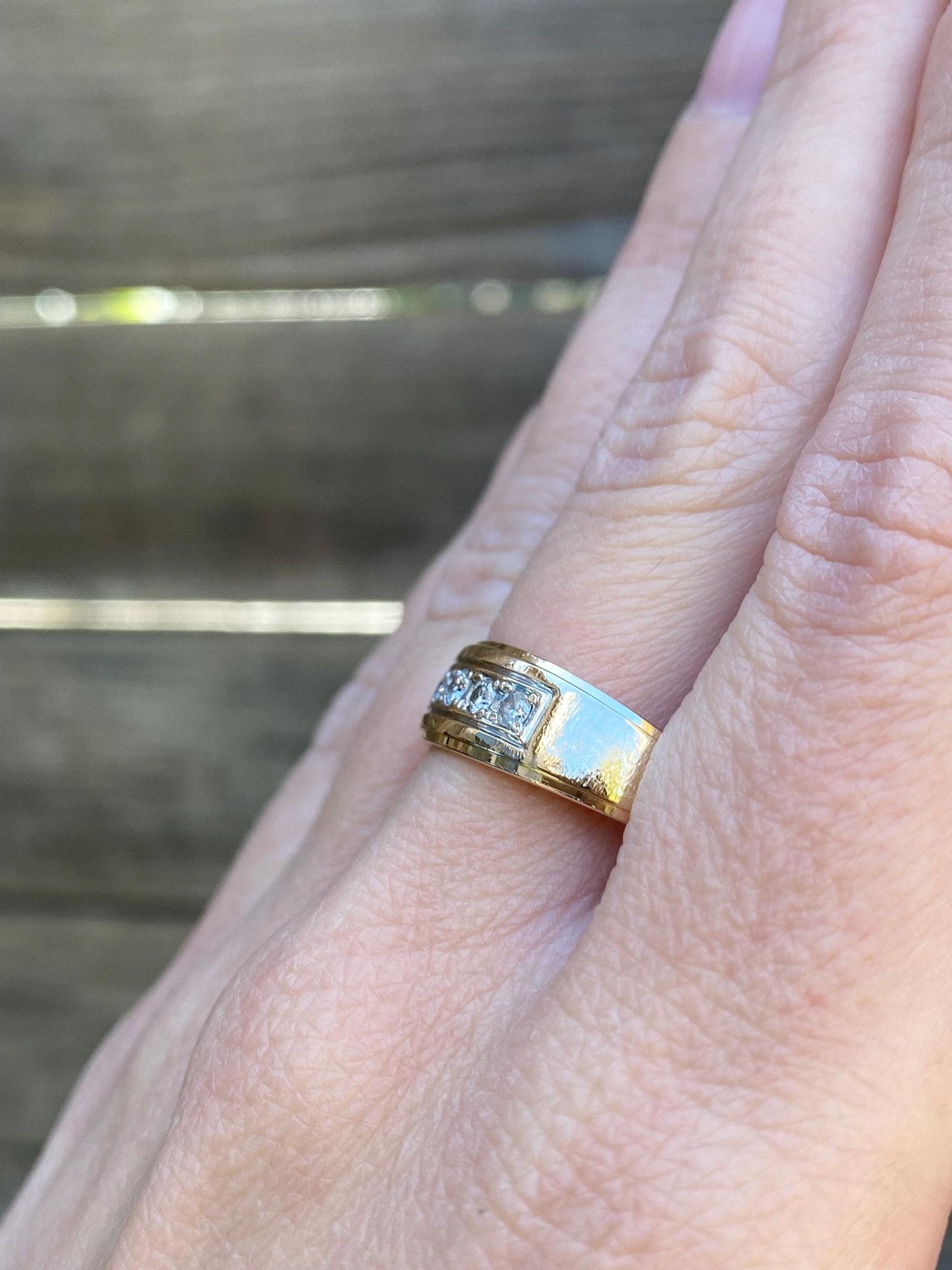 Vintage Solid 14k Yellow Gold Diamond Ring Band - Size 10