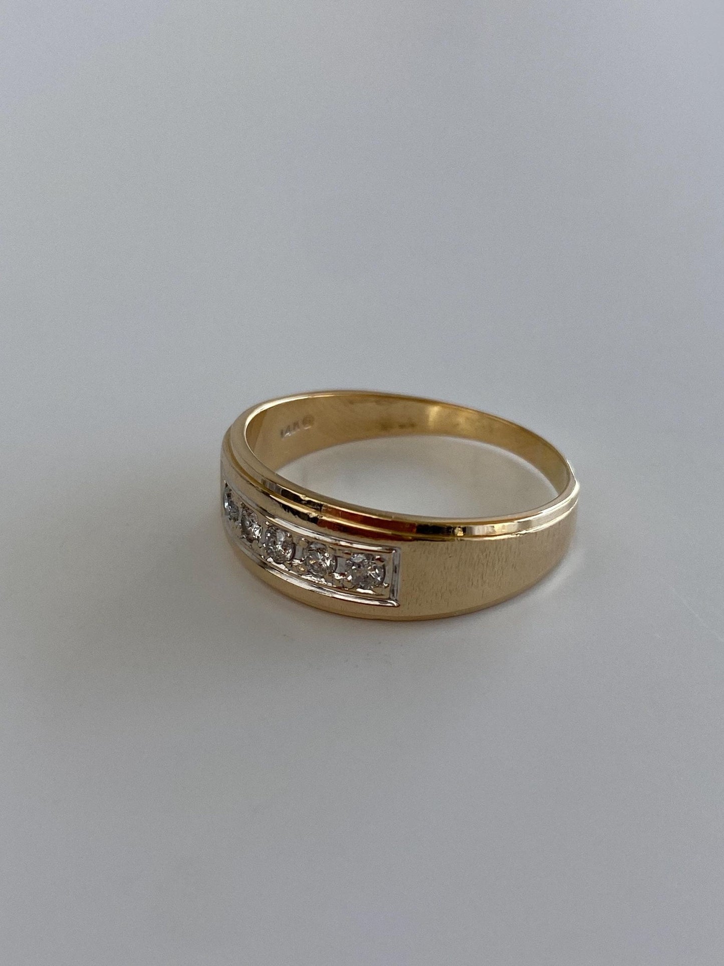 Vintage Solid 14k Yellow Gold Diamond Ring Band - Size 10