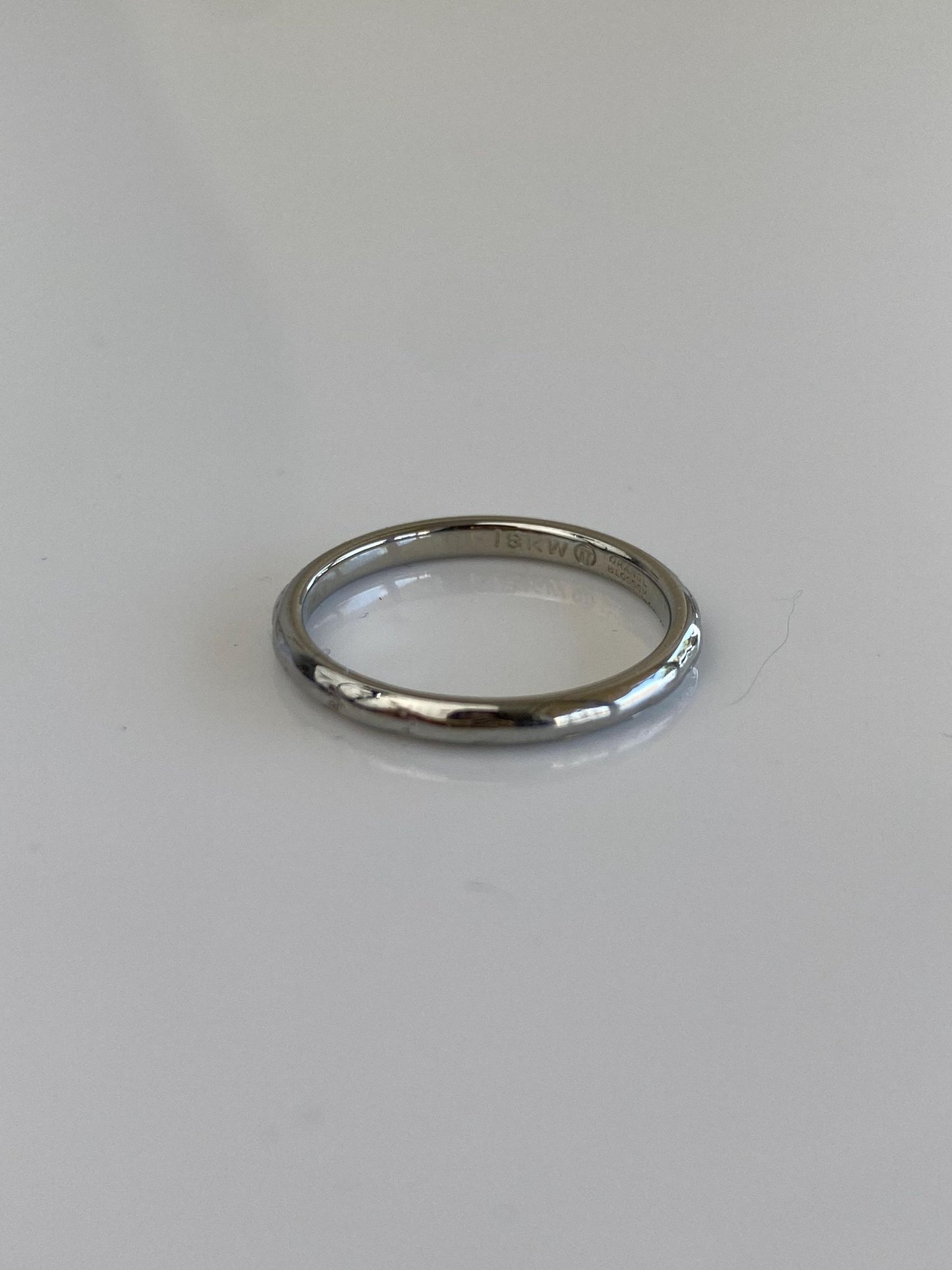 Vintage Solid 18k White Gold Designed Ring Band - Size 6.5