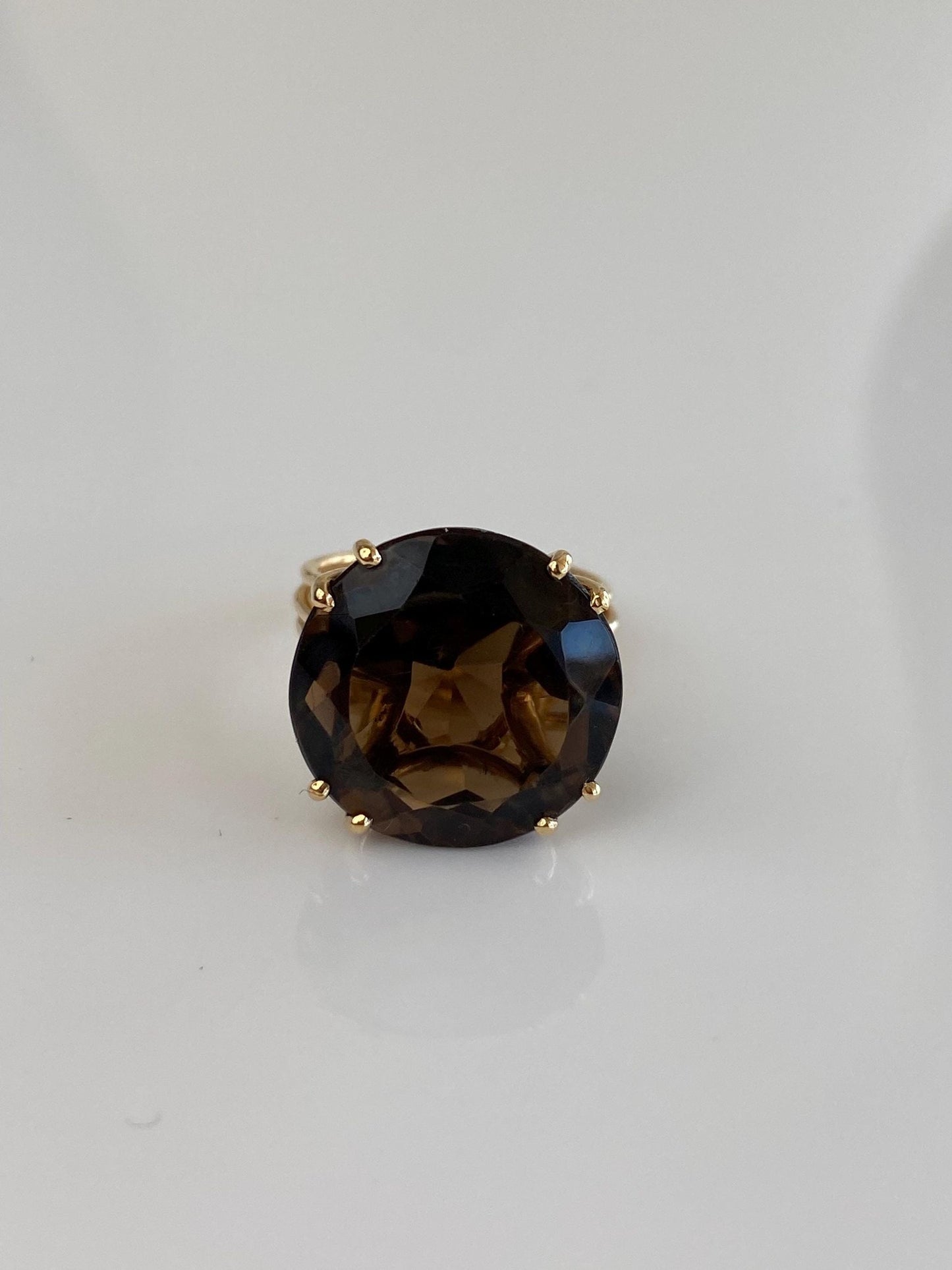 Vintage Solid 18k Yellow Gold Smokey Quartz Cocktail Ring - Size 6