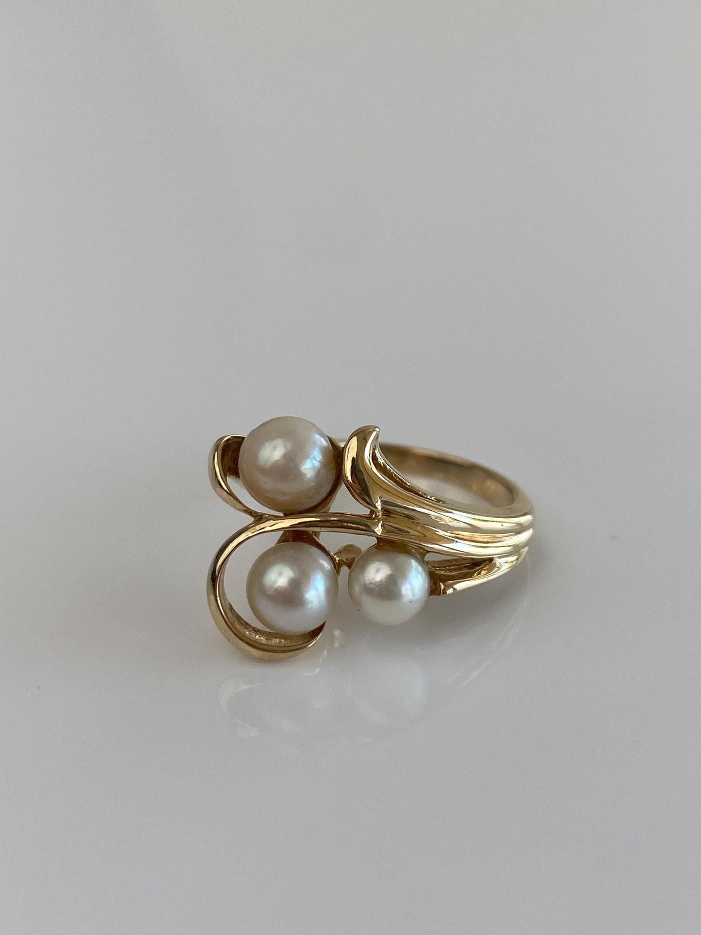 Vintage Solid 10k Yellow Gold Pearls Ring - Size 4.5