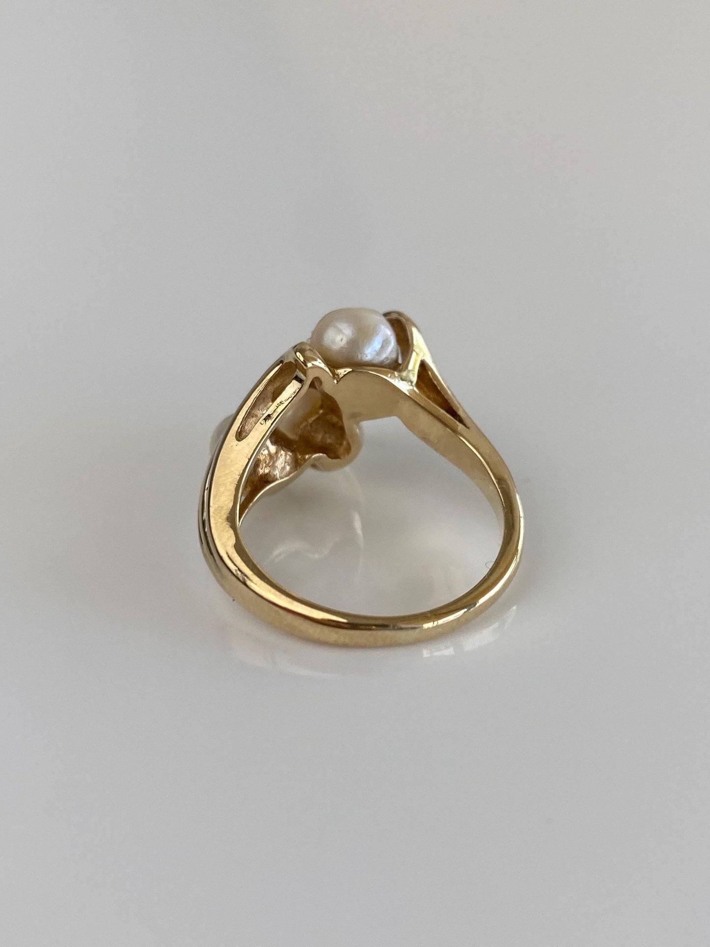 Vintage Solid 10k Yellow Gold Pearls Ring - Size 4.5