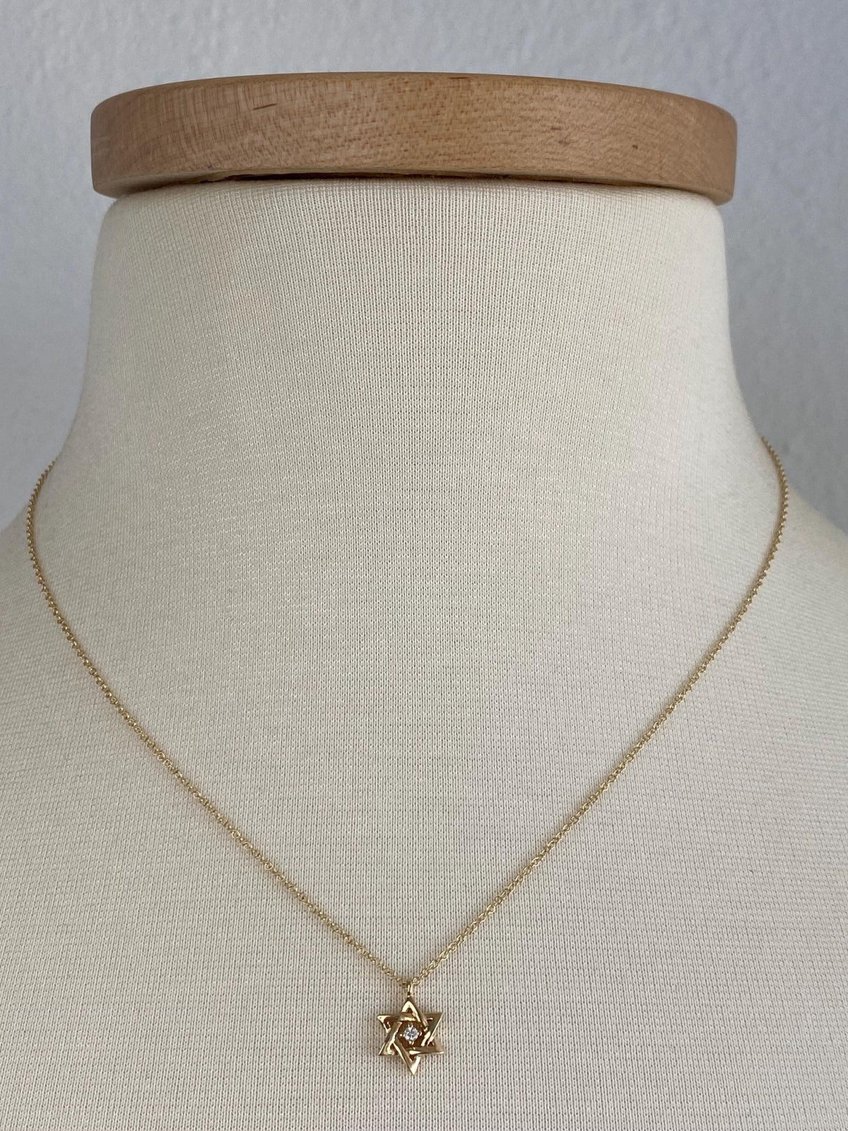 Vintage Solid 14k Yellow Gold Diamond Star of David Rolo Chain Necklace - 18 inches