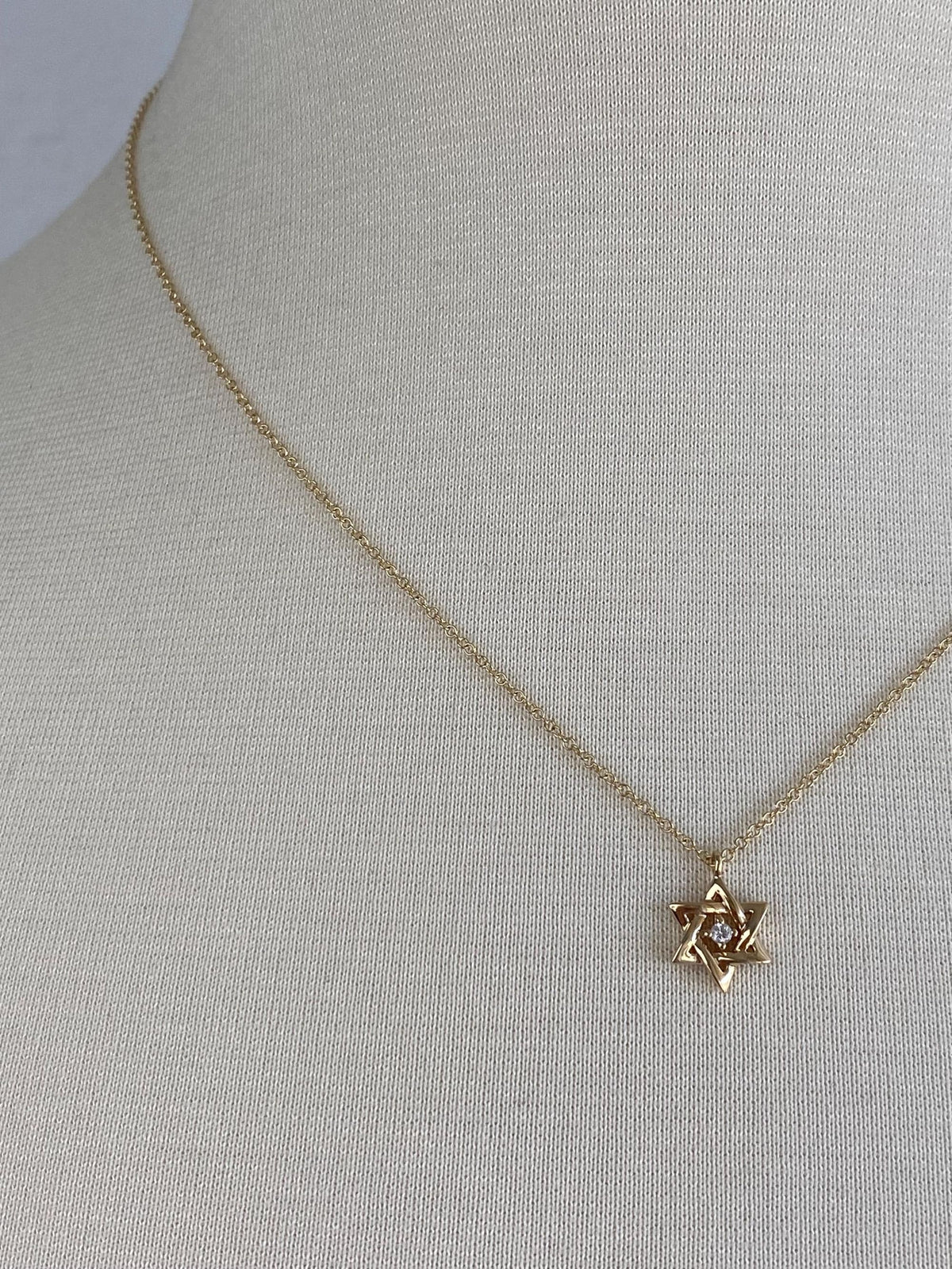 Vintage Solid 14k Yellow Gold Diamond Star of David Rolo Chain Necklace - 18 inches