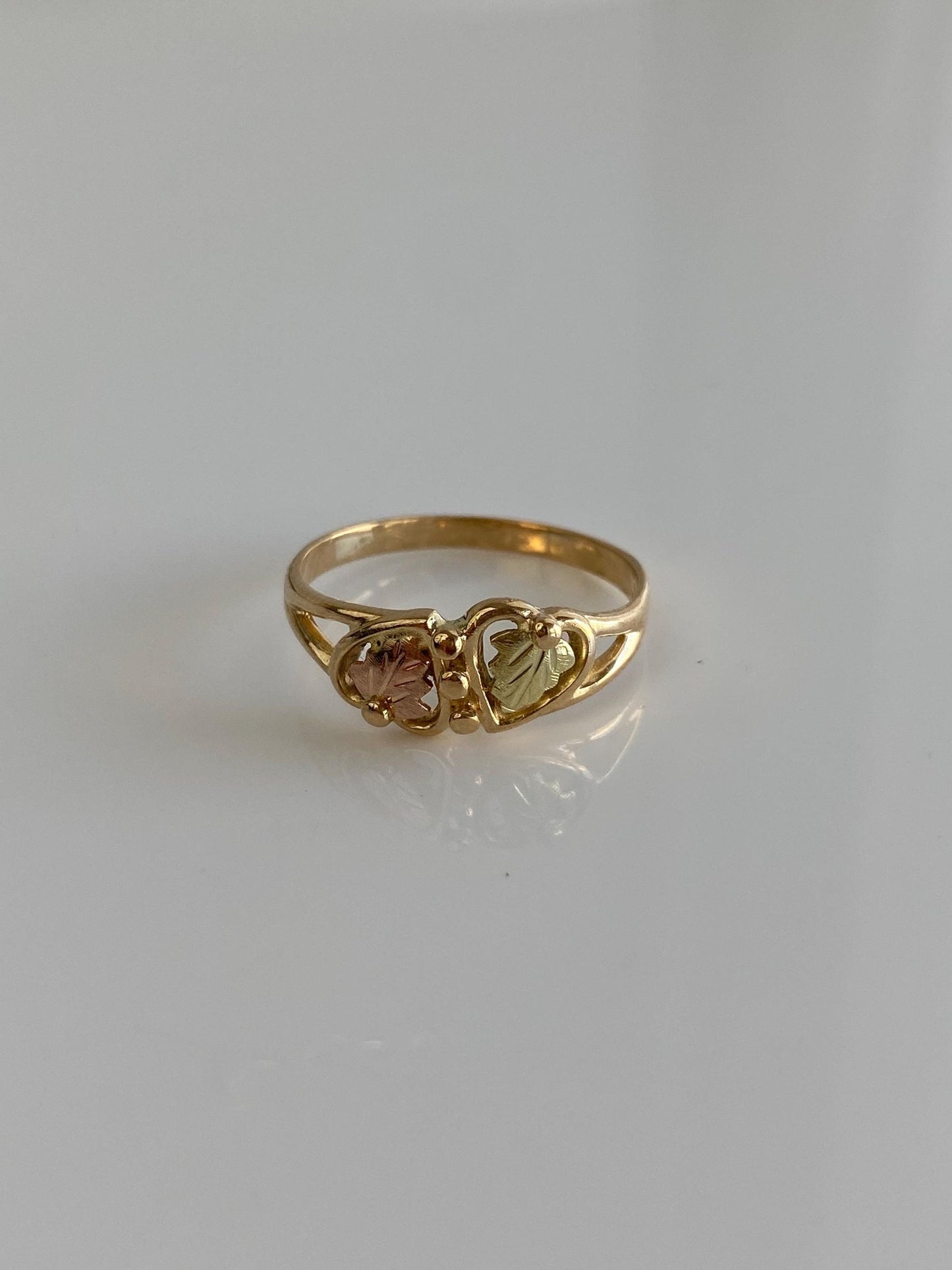 Vintage Solid 14k Black Hills Gold Leaf Heart Ring - Size 7.25