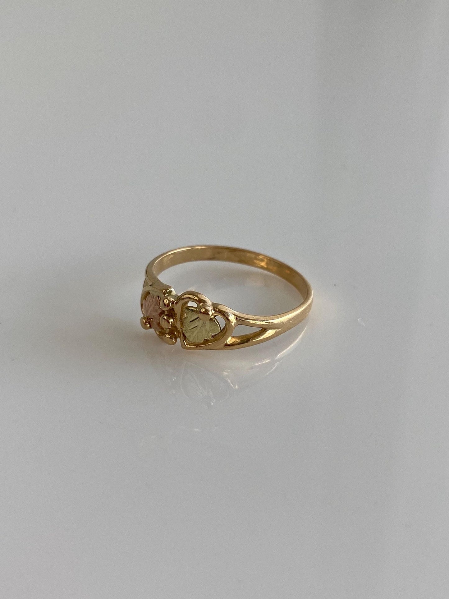 Vintage Solid 14k Black Hills Gold Leaf Heart Ring - Size 7.25