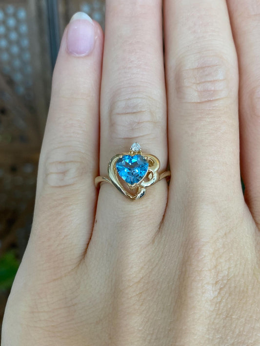 Vintage Solid 14k Yellow Gold Topaz Heart Diamond Open Work Ring - Size 5.25