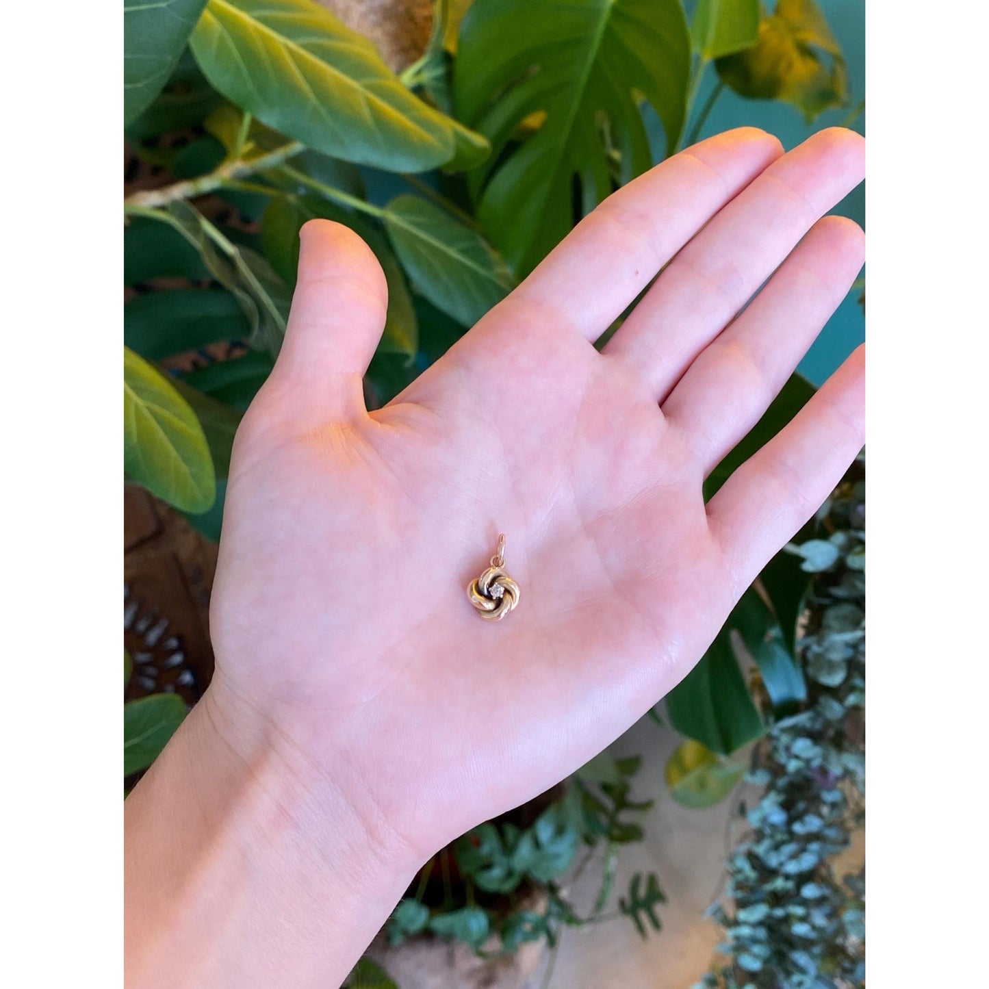 Vintage Solid 10k Yellow Gold Diamond Knot Charm