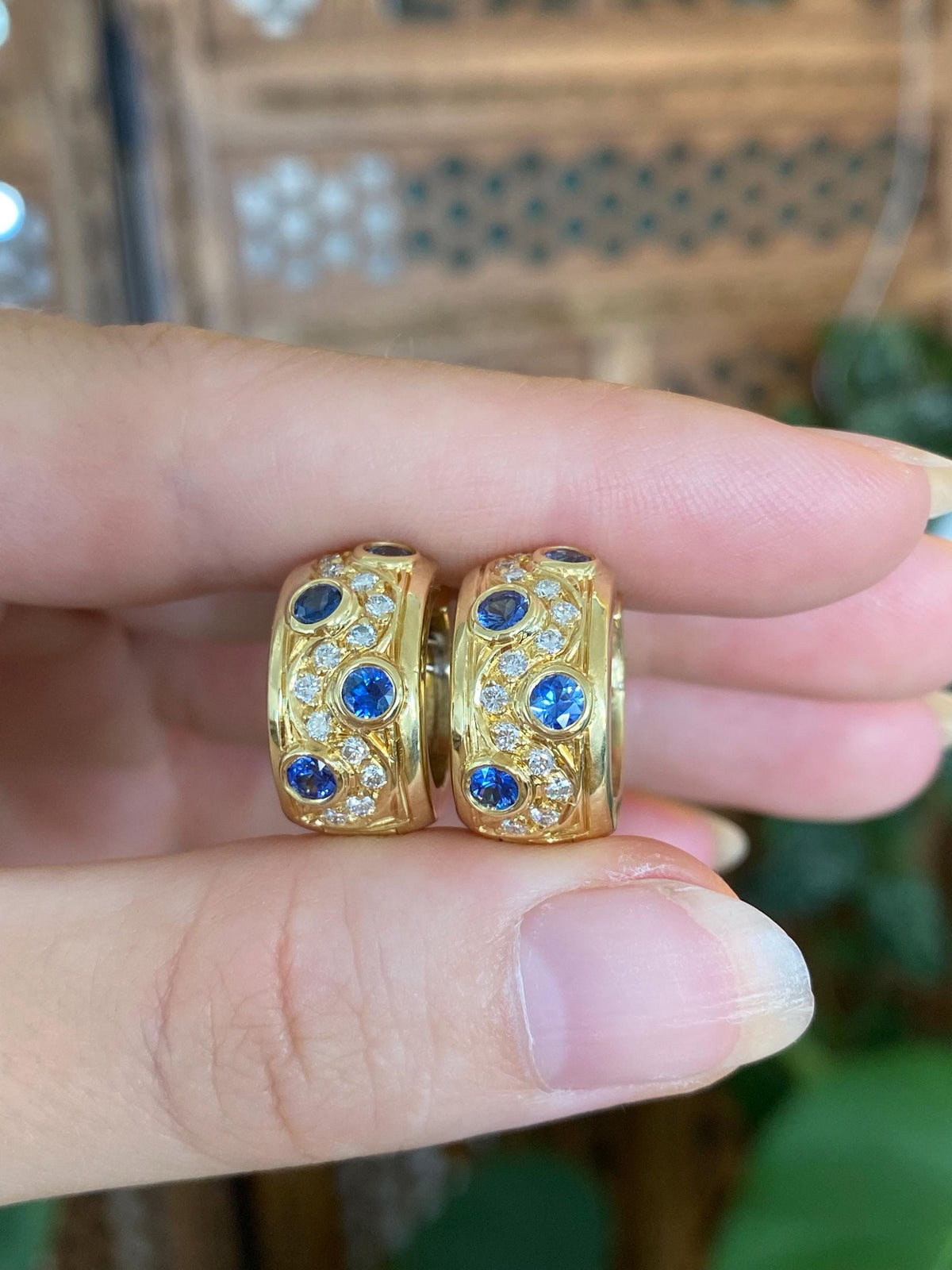 Vintage Solid 18k Yellow Gold Blue Sapphire Diamond Dotted Hoop Earrings