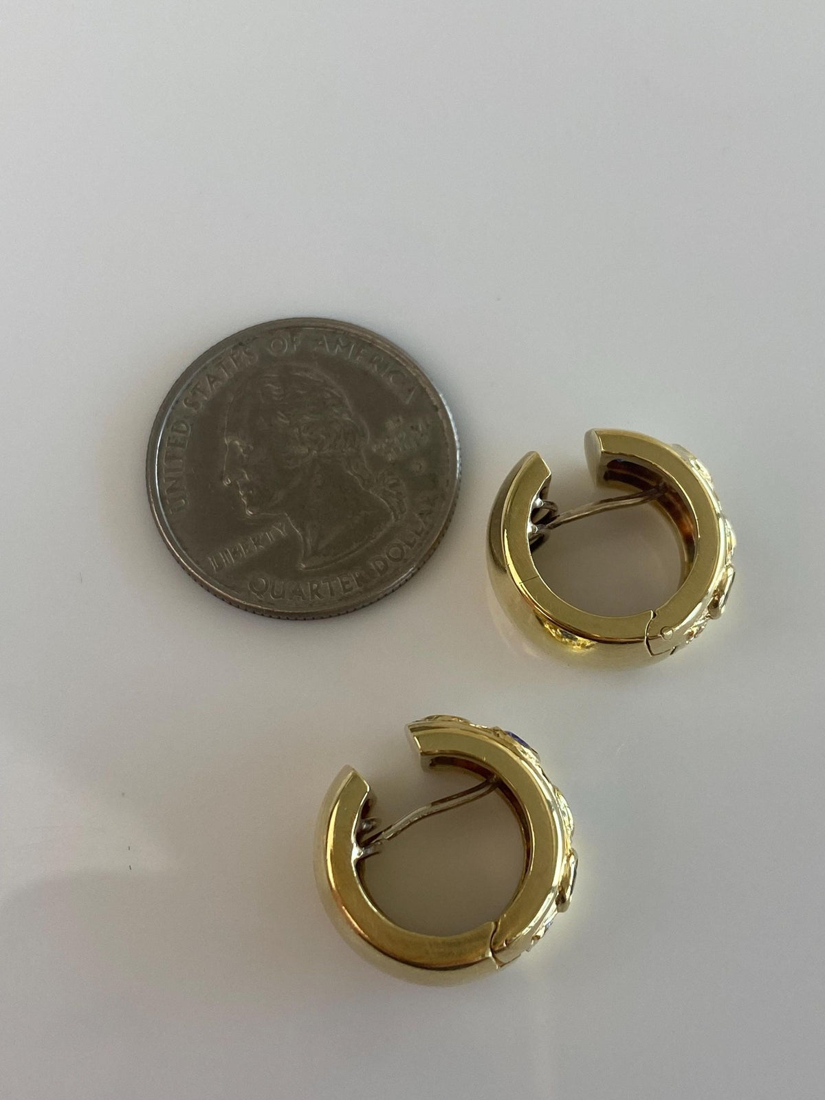 Vintage Solid 18k Yellow Gold Blue Sapphire Diamond Dotted Hoop Earrings