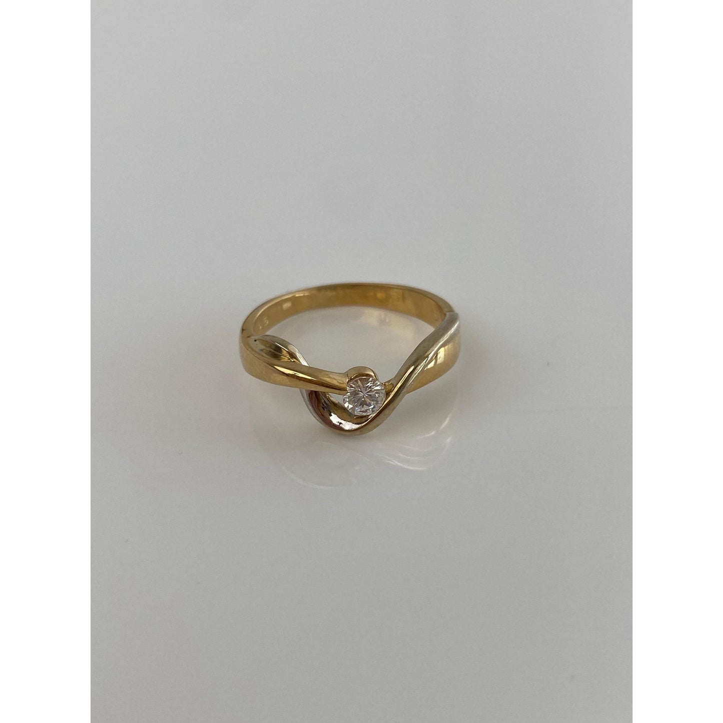 Vintage Solid 18k Yellow & White Gold Diamond Ring Band - Size 7.25