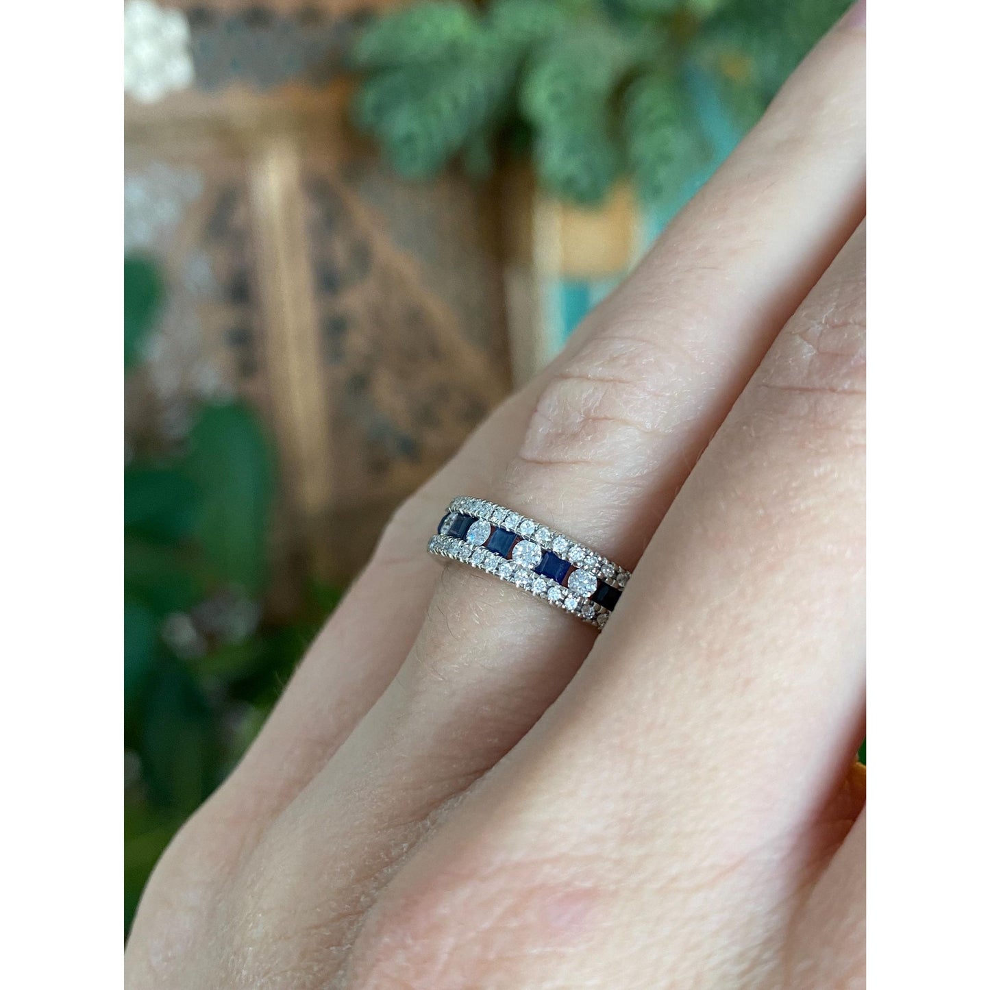 Vintage Solid 10k White Gold Clear & Blue Sapphire Ring Band - Size 5.25