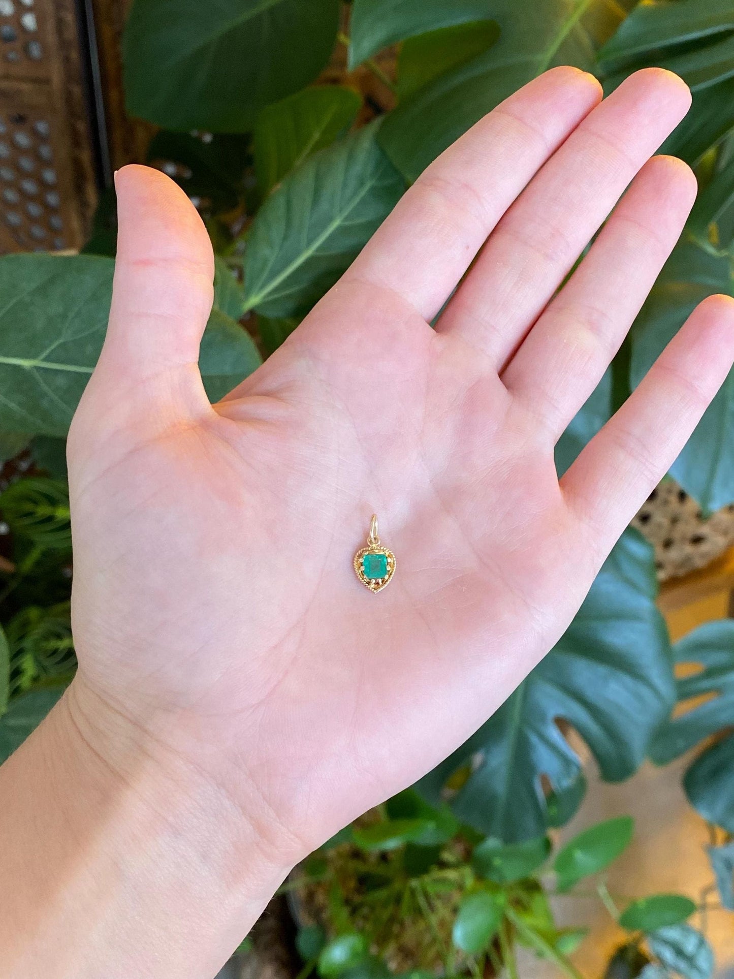 Vintage Solid 14k Yellow Gold Emerald Heart Charm