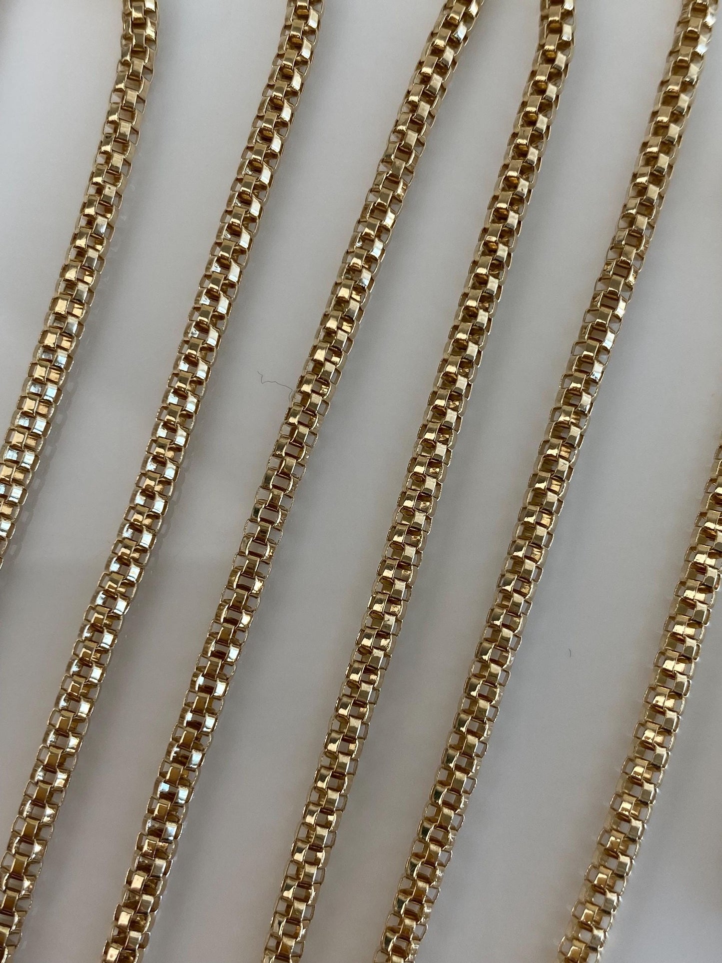 Vintage 14k Yellow Gold Open Weave Rounded Chain Necklace - 27.75 inches