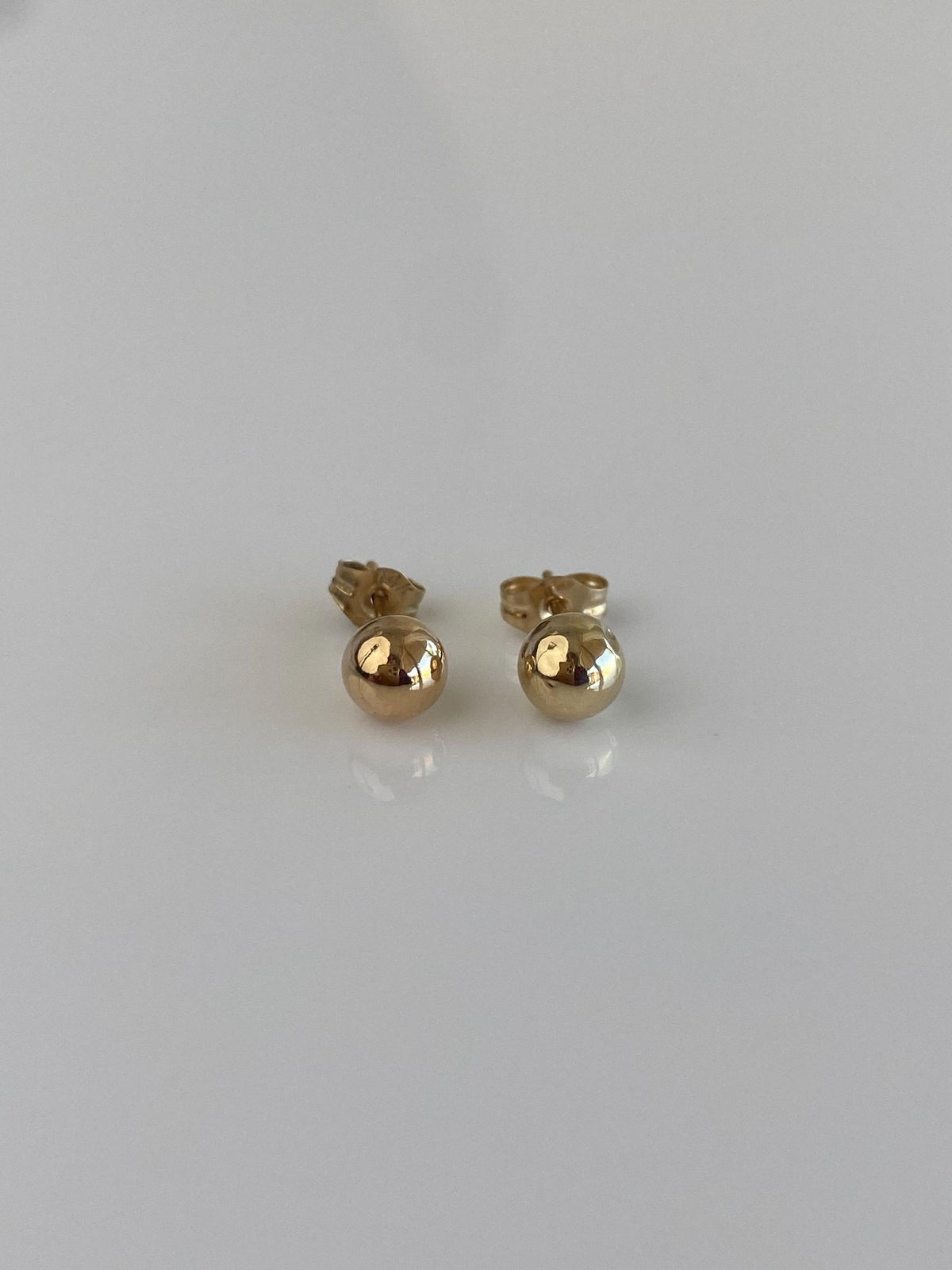 Vintage 14k Yellow Gold Ball Stud Earrings