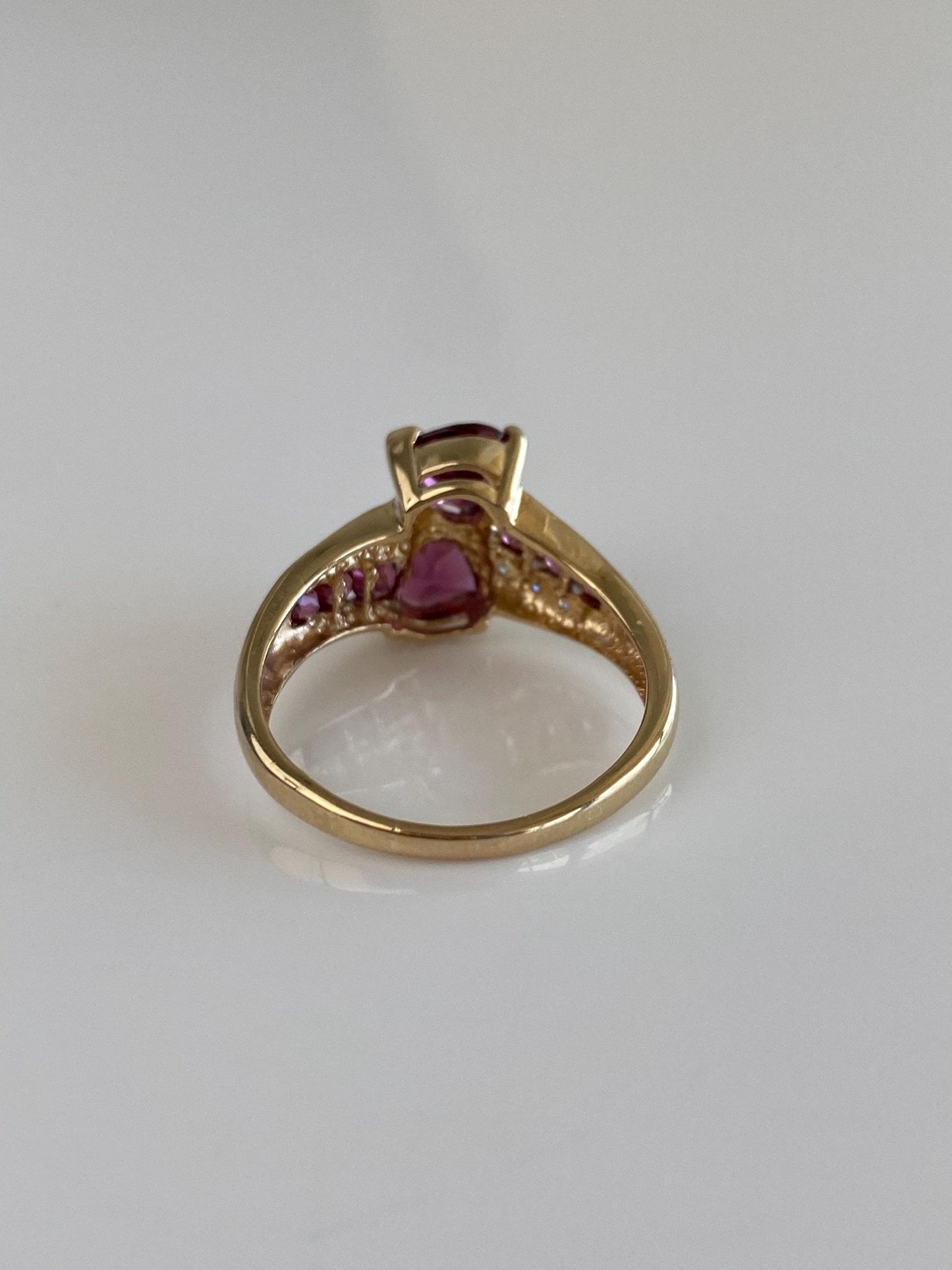 Vintage Solid 10k White & Yellow Gold Pink Tourmaline Hearts Diamonds Ring - Size 8.25