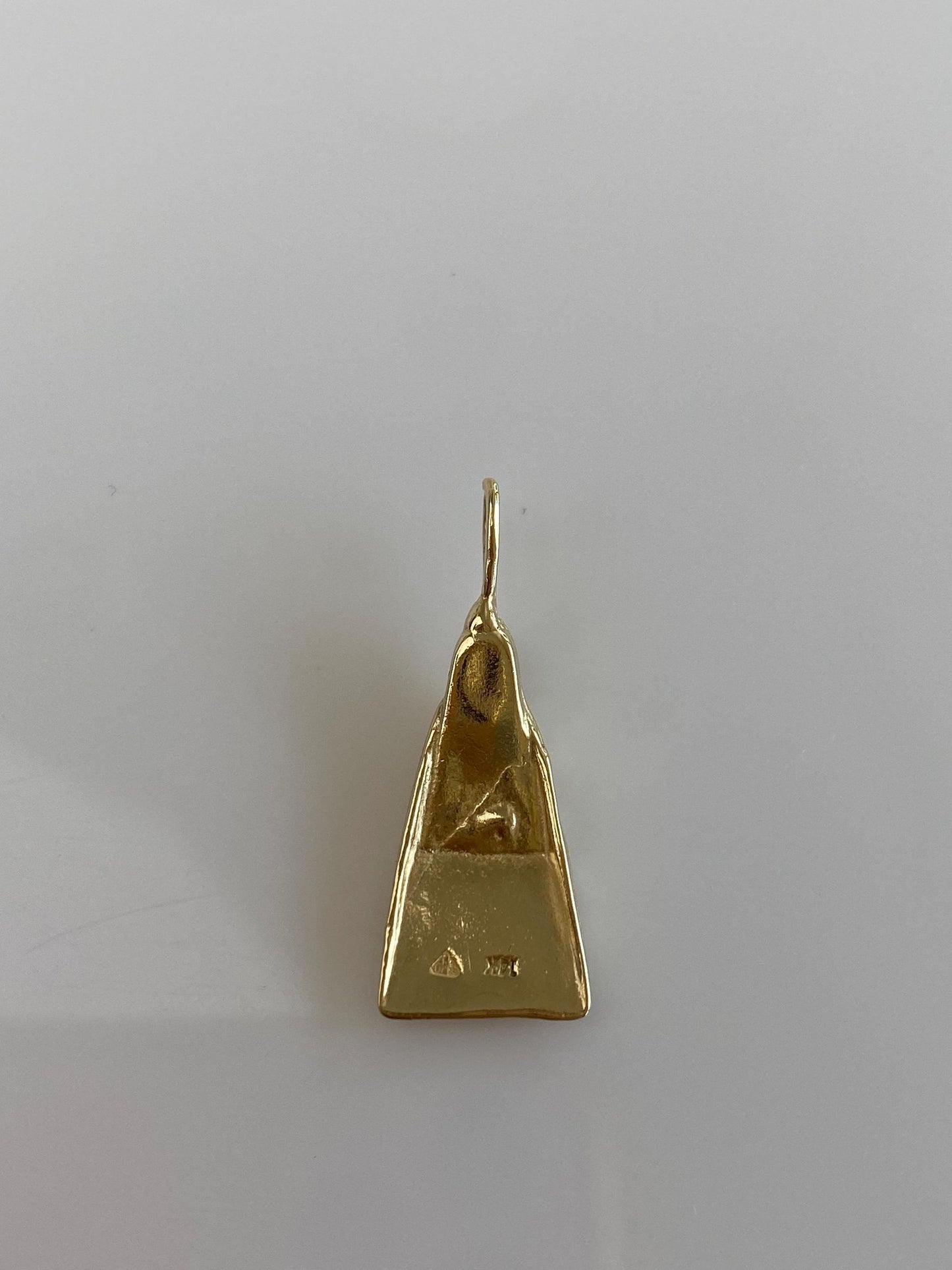 Vintage Solid 14k Yellow Gold Diamond Cut Swim Fin Charm