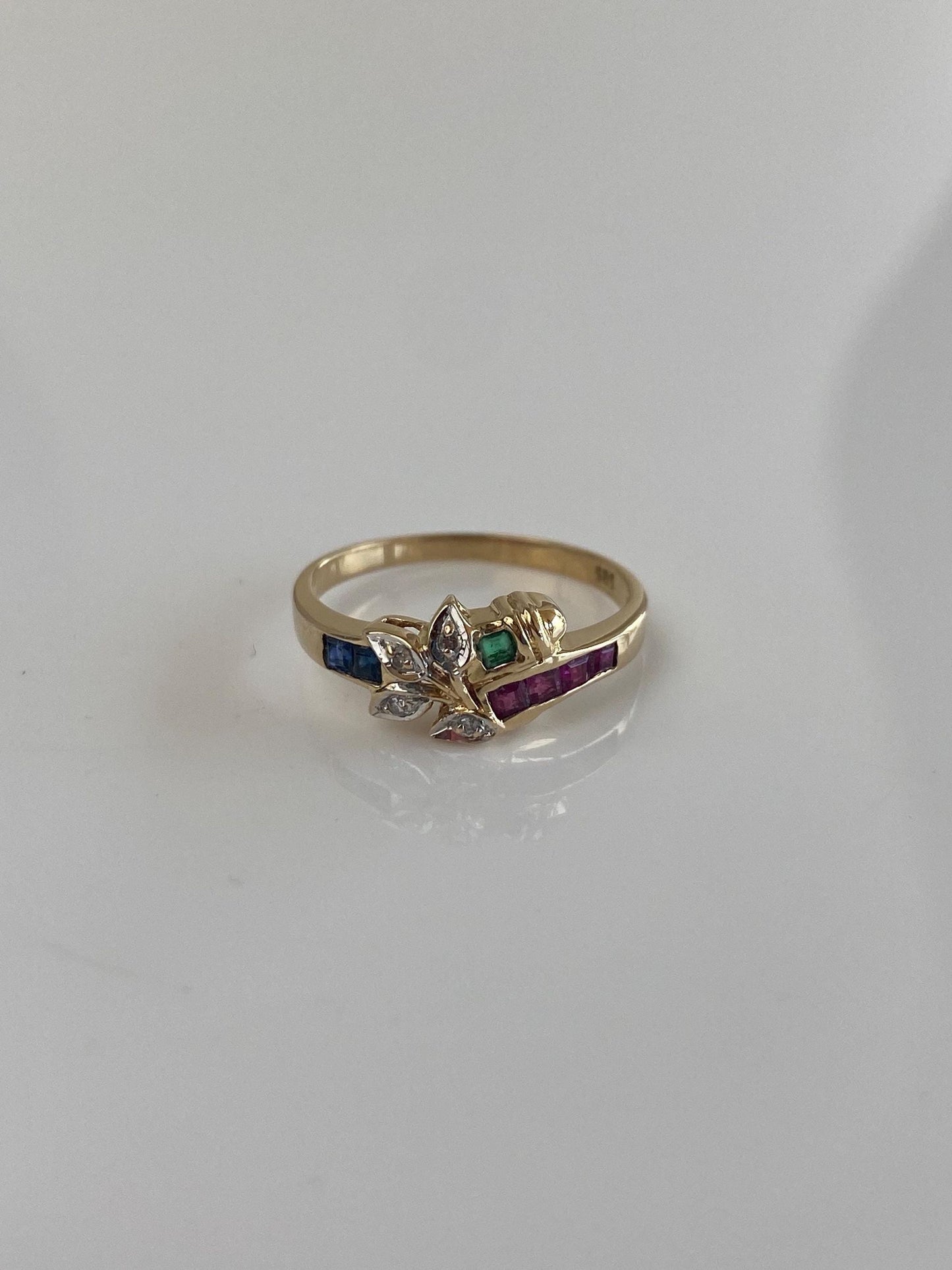 Vintage Solid 14k White & Yellow Gold Clear Sapphire Ruby Blue Spinel Emerald Ring - Size 5.25